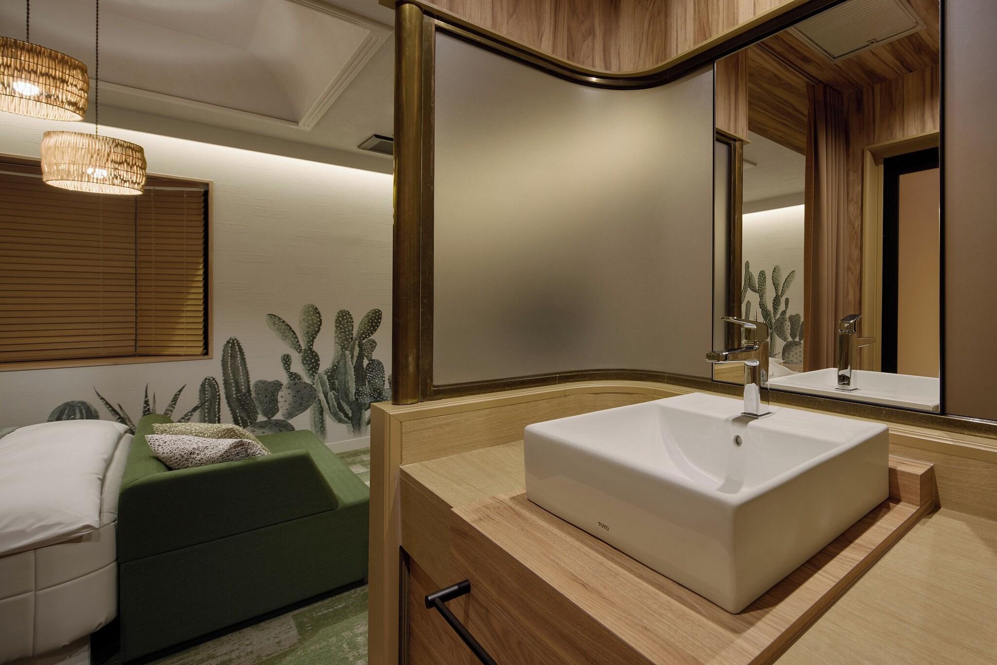 Coast Hike Hotel - Adults Only