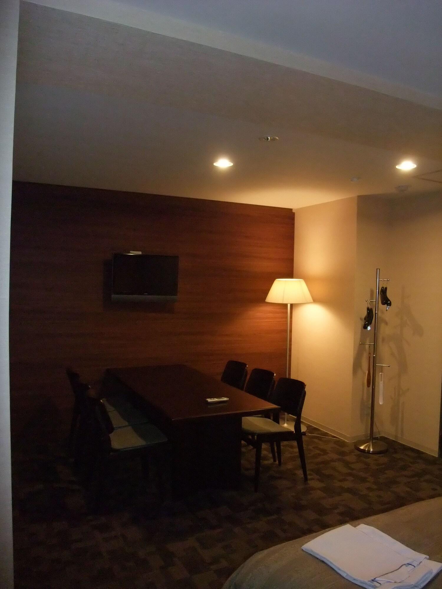 Center Hotel Toyota
