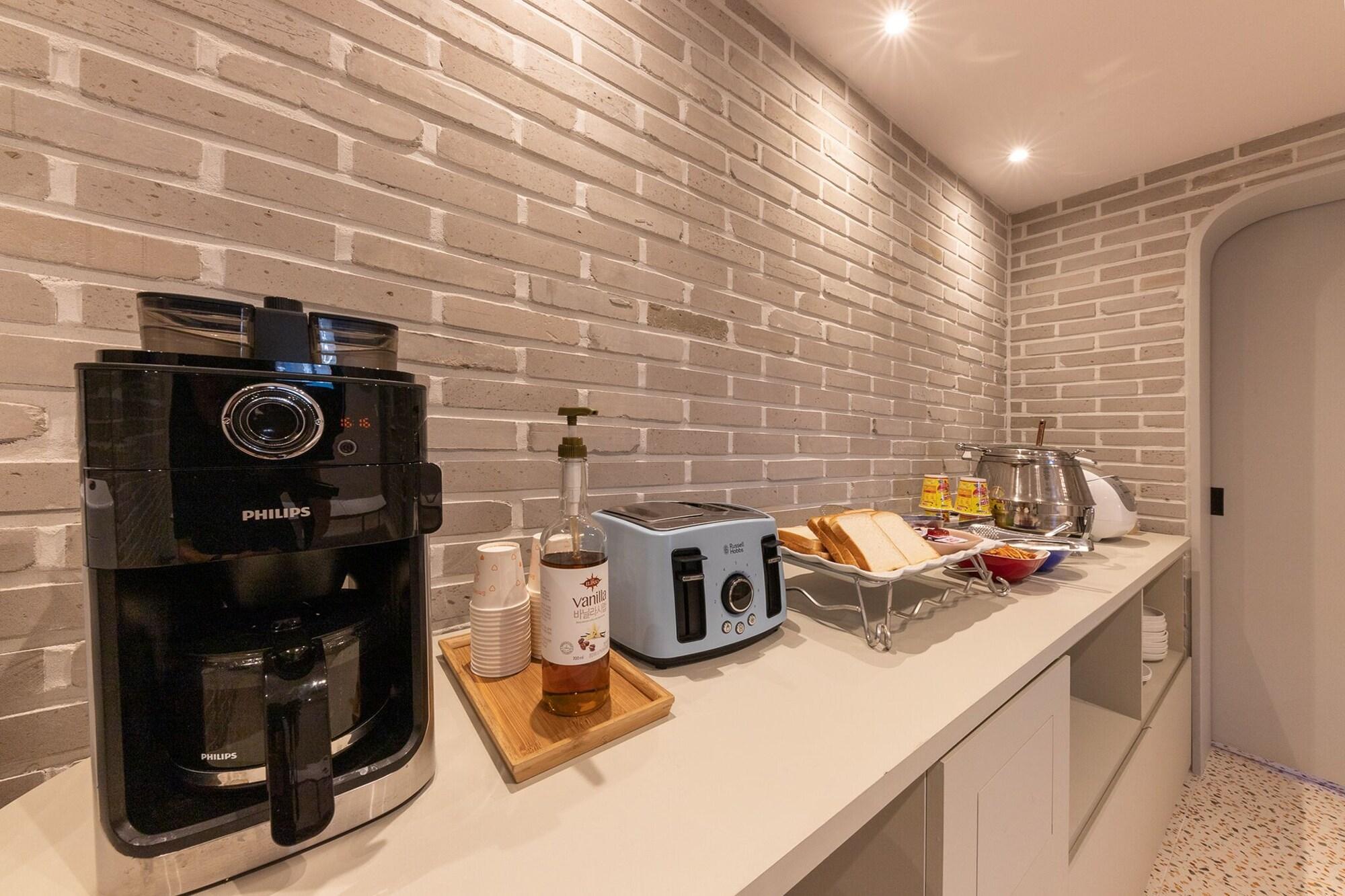 Browndot Hotel