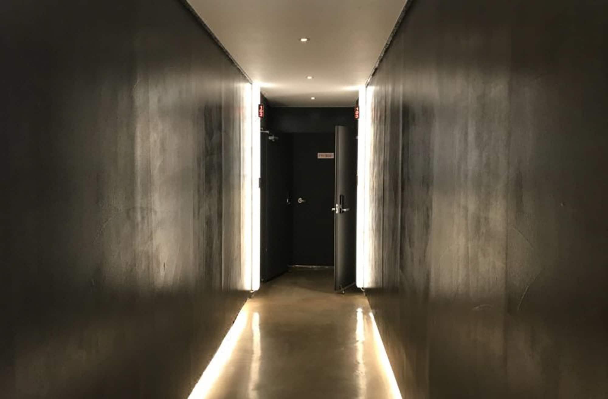 Happy Day Hotel