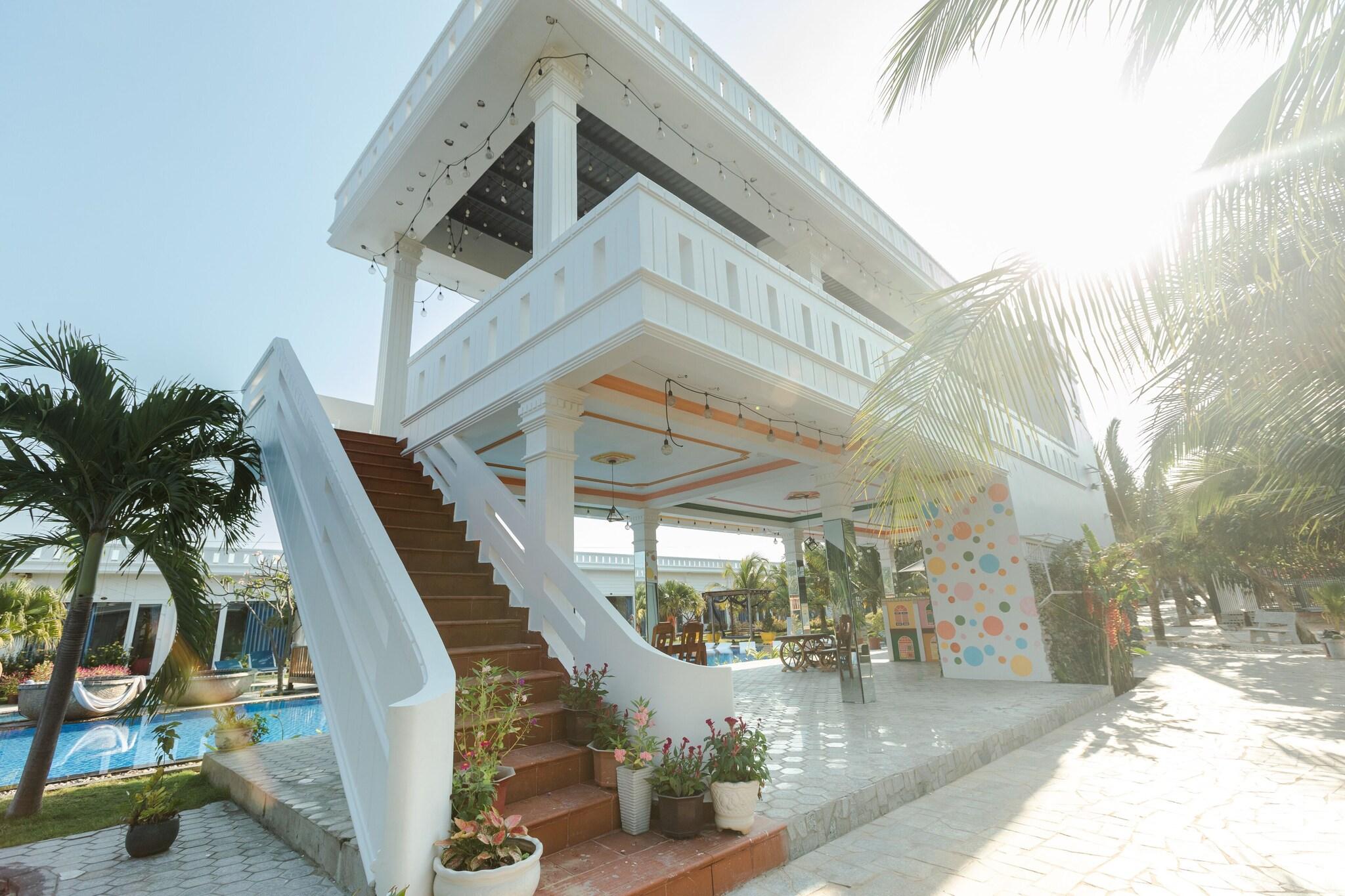 Suoi Tien Hills Hotel
