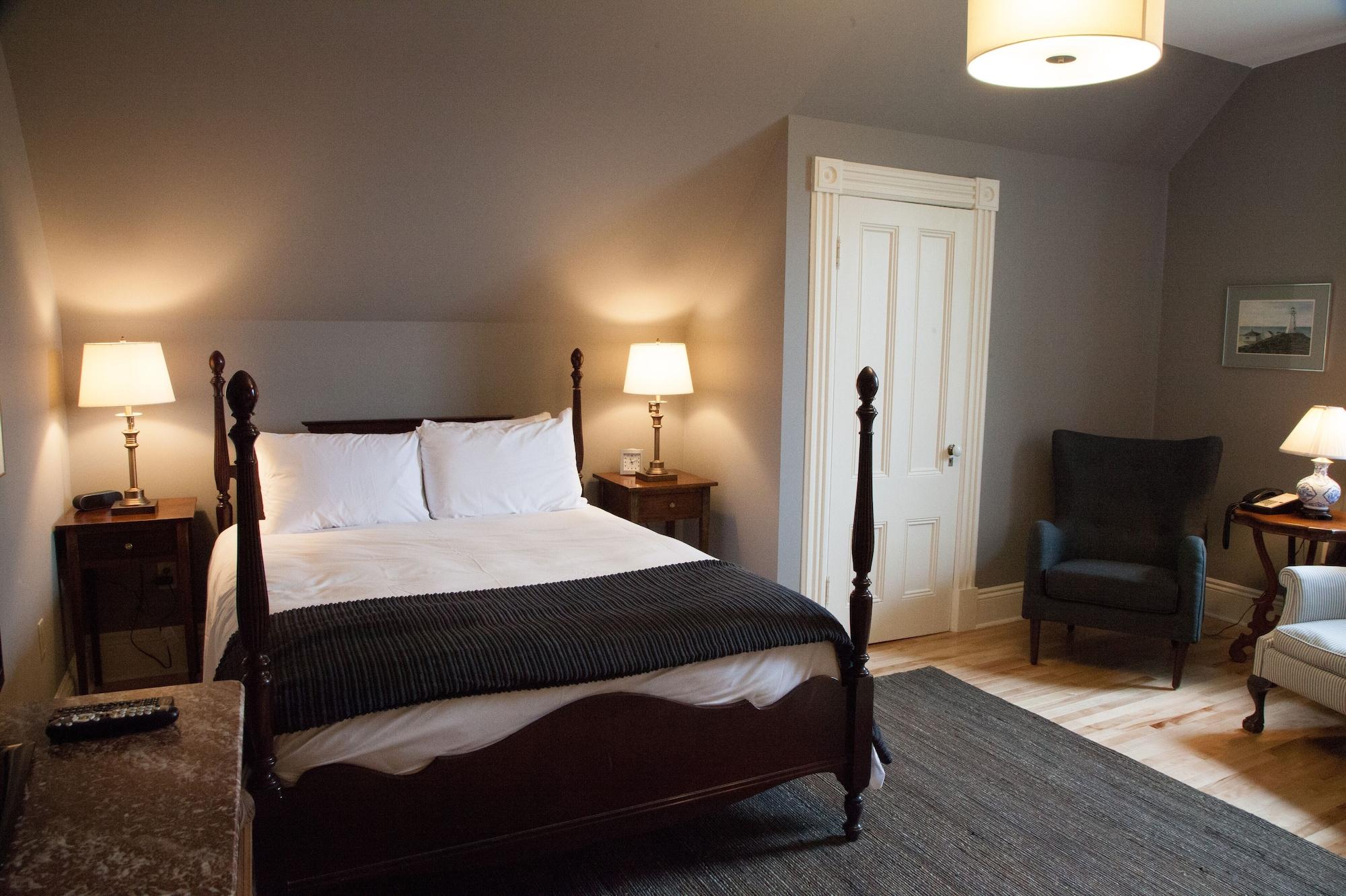 Fairholm National Historic Inn by null