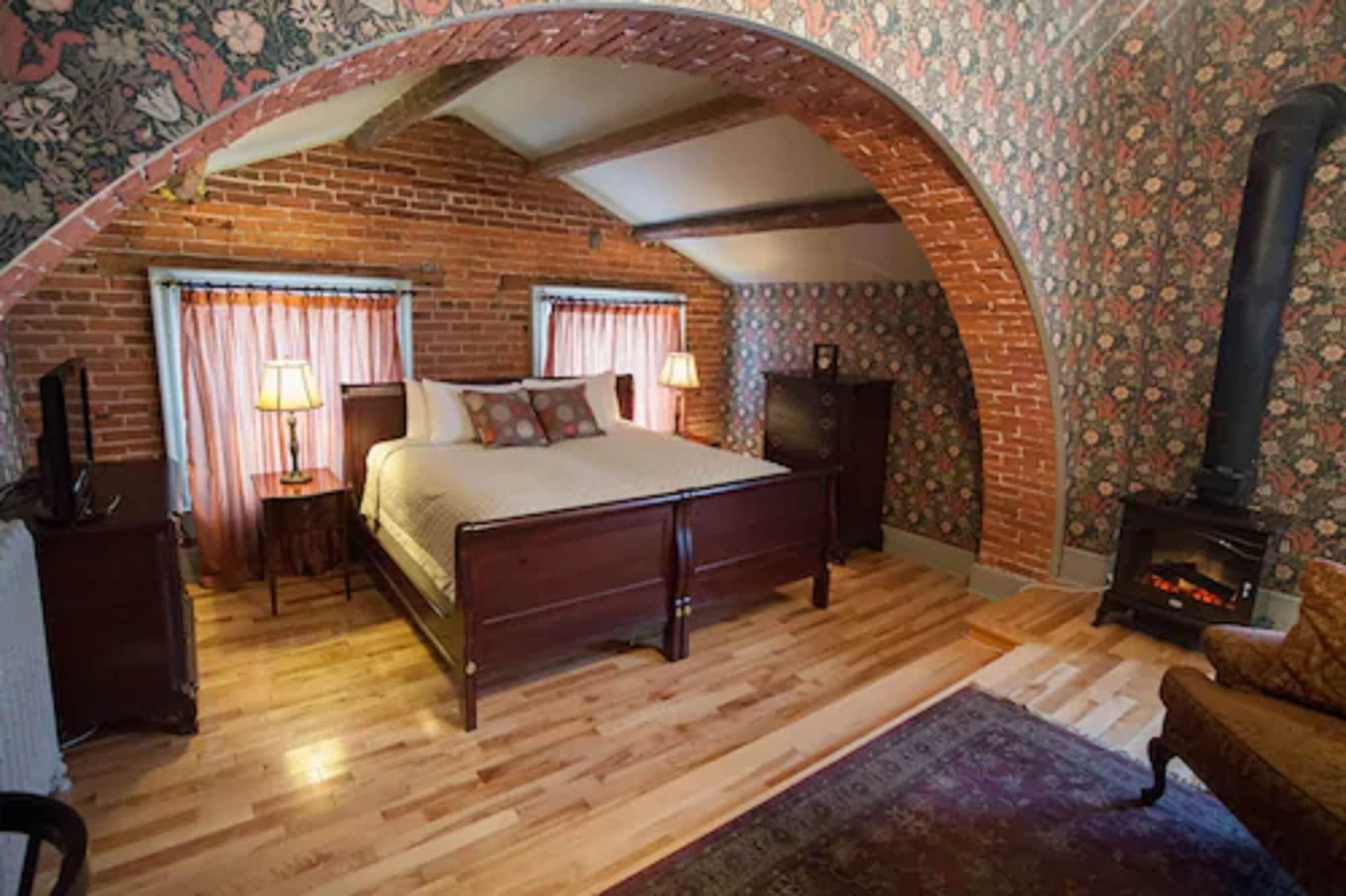 Fairholm National Historic Inn by null