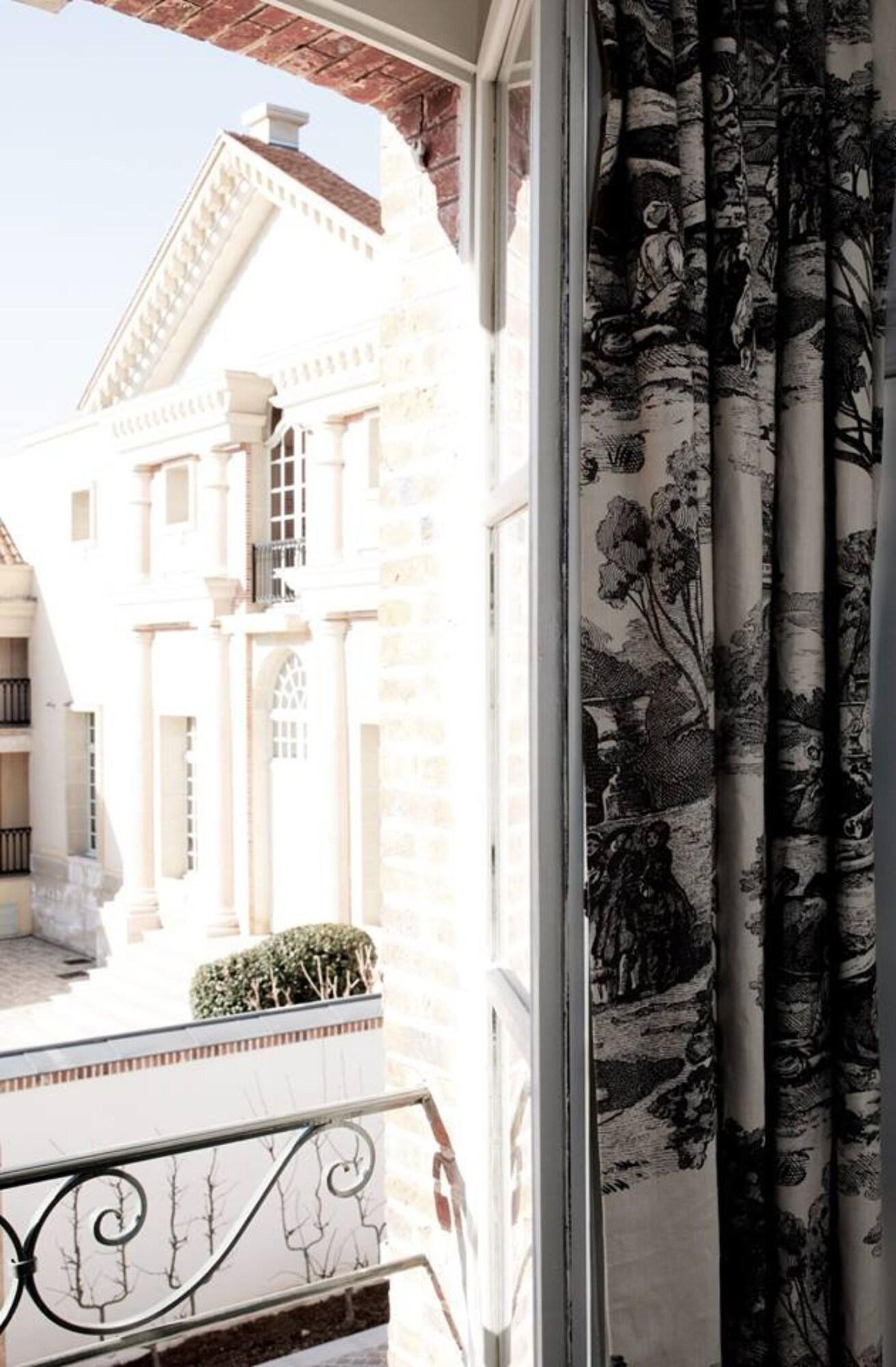 Le 25bis by Leclerc Briant by null