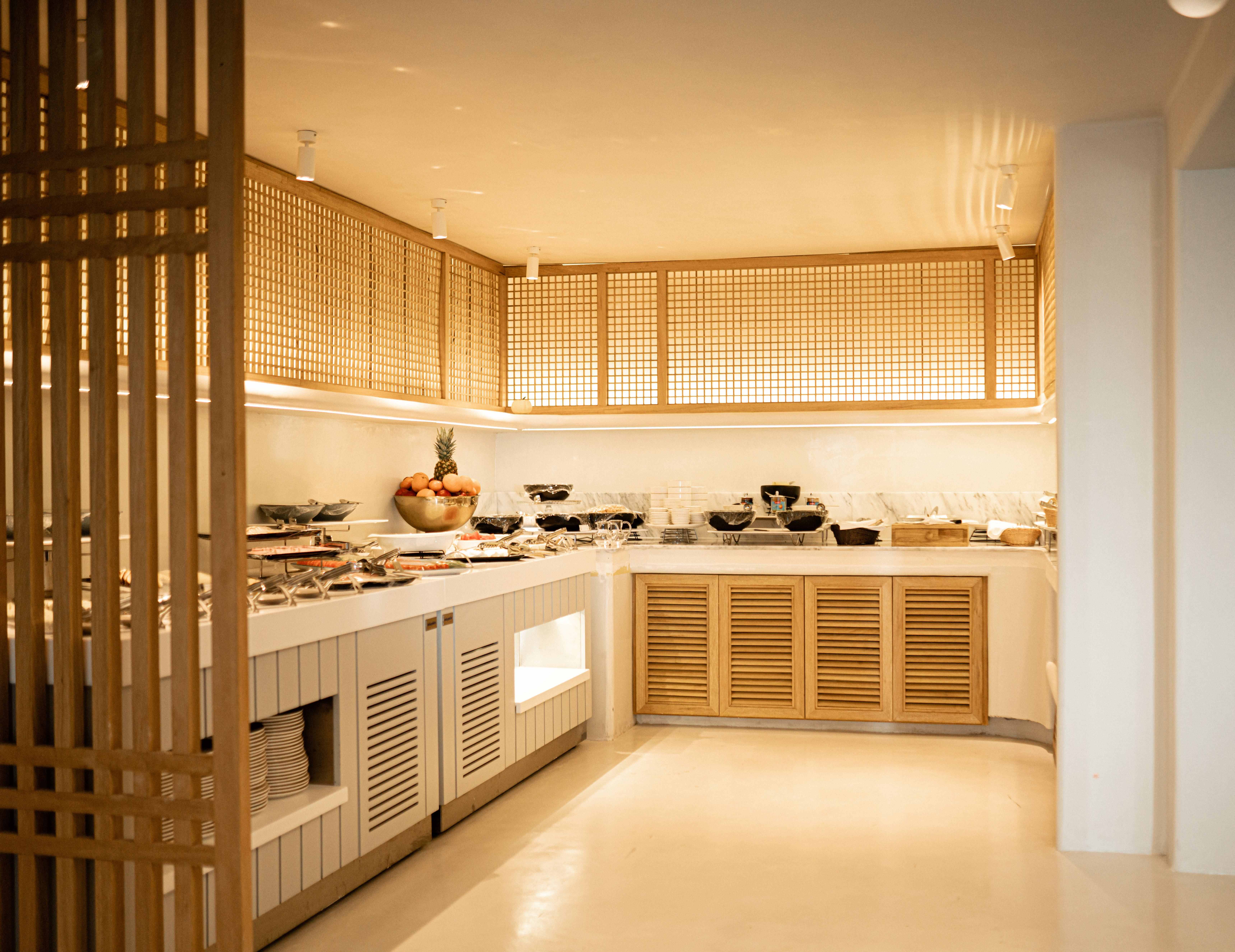 Pilos Suites