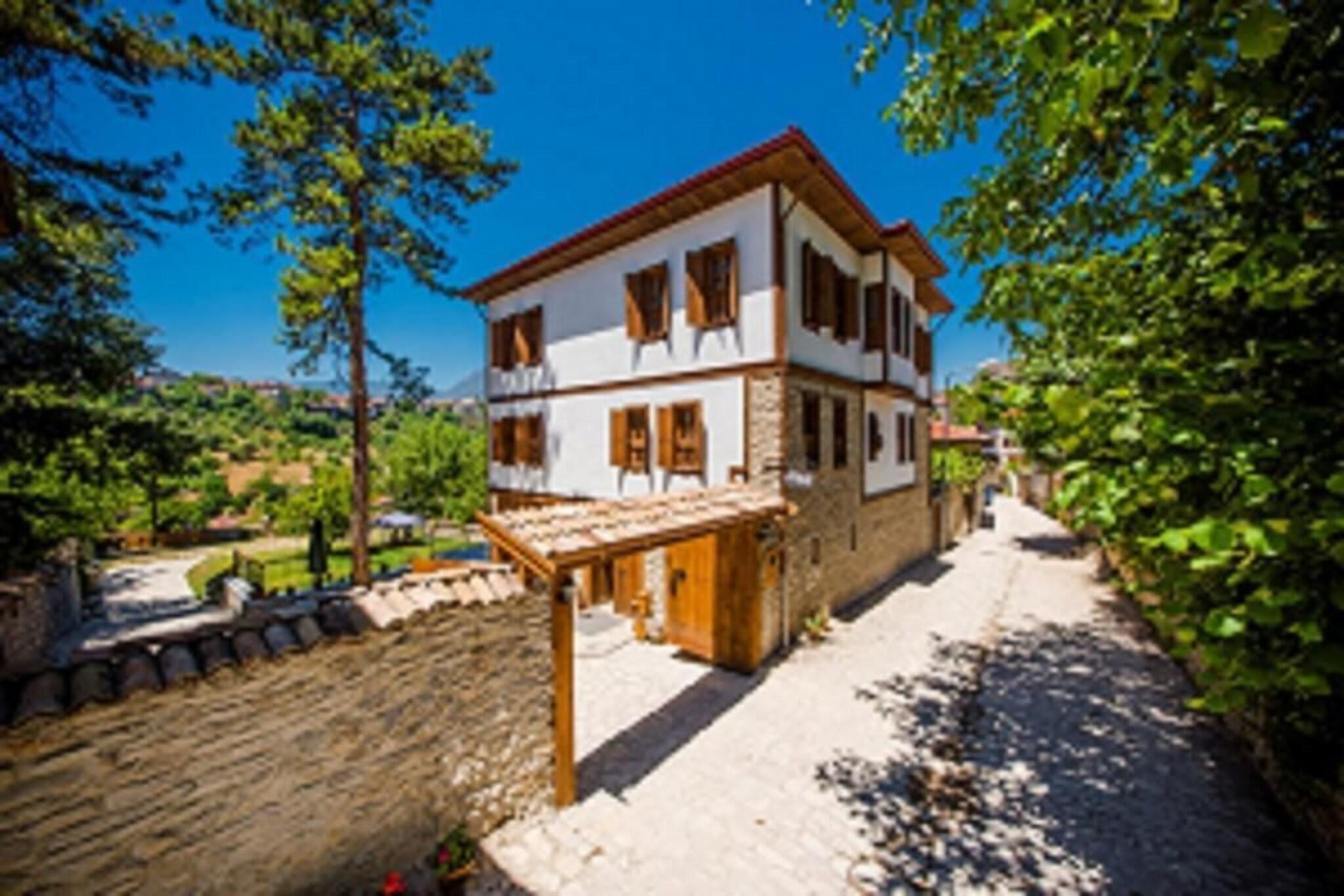 Akbulut Konak