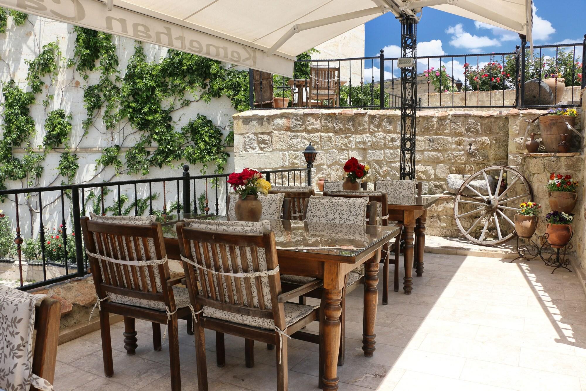 Kemerhan Hotel & Cave Suites