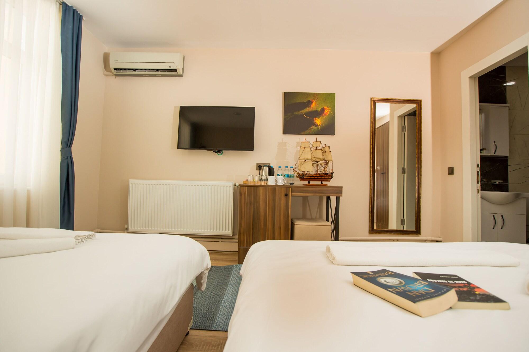 Corner Garden Hotel