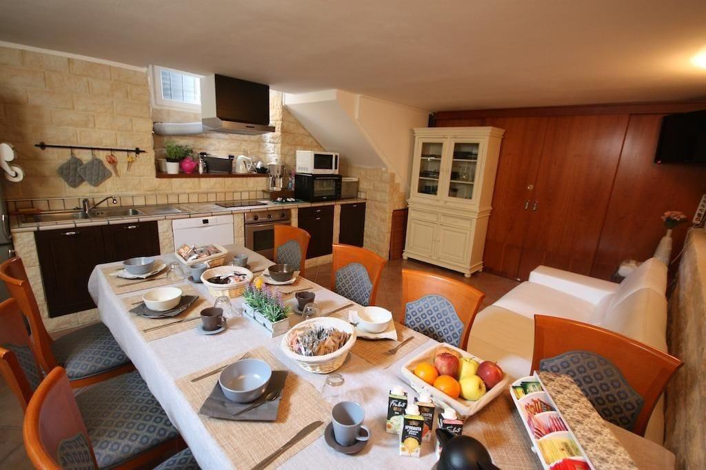 7 Archi Bed & Breakfast