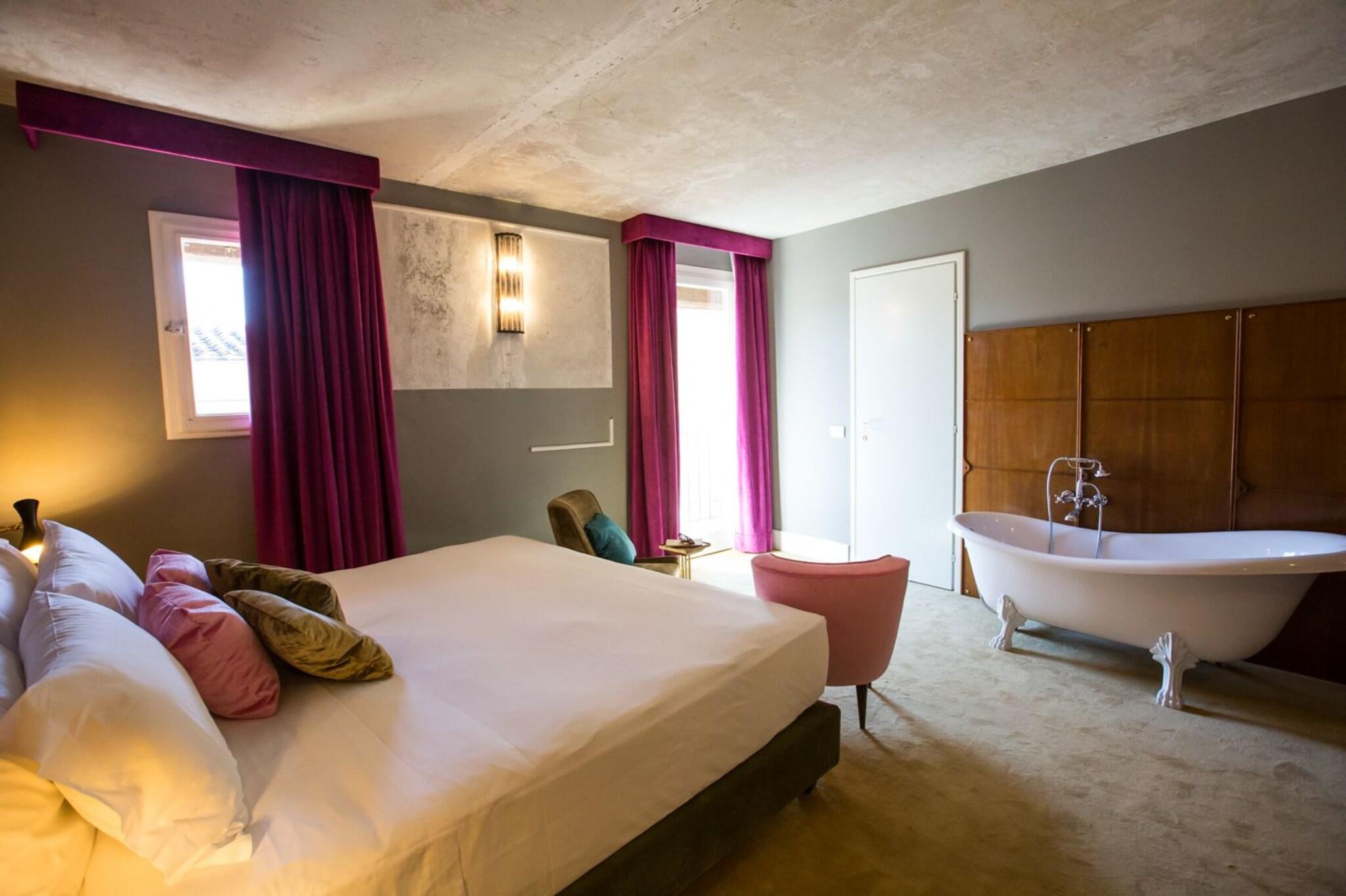 Oltrarno Splendid by null