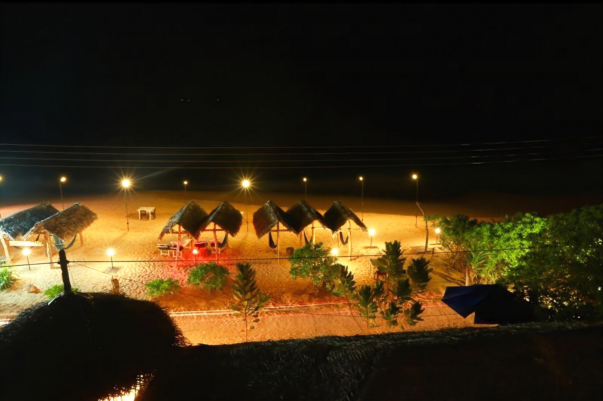 Harmony Beach Bungalows - photo