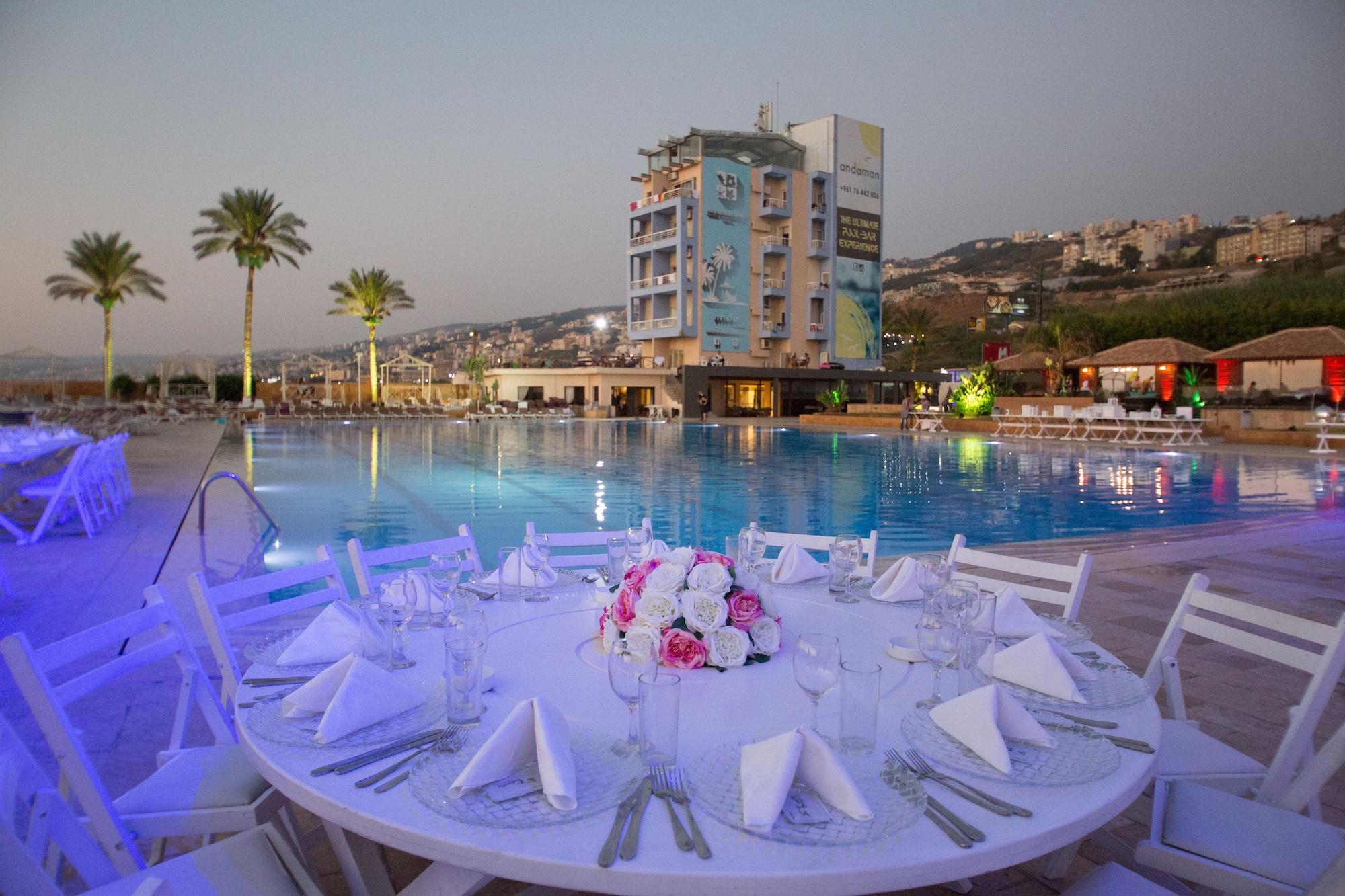 Four Seasons Halat Hotel & Beach Resort image