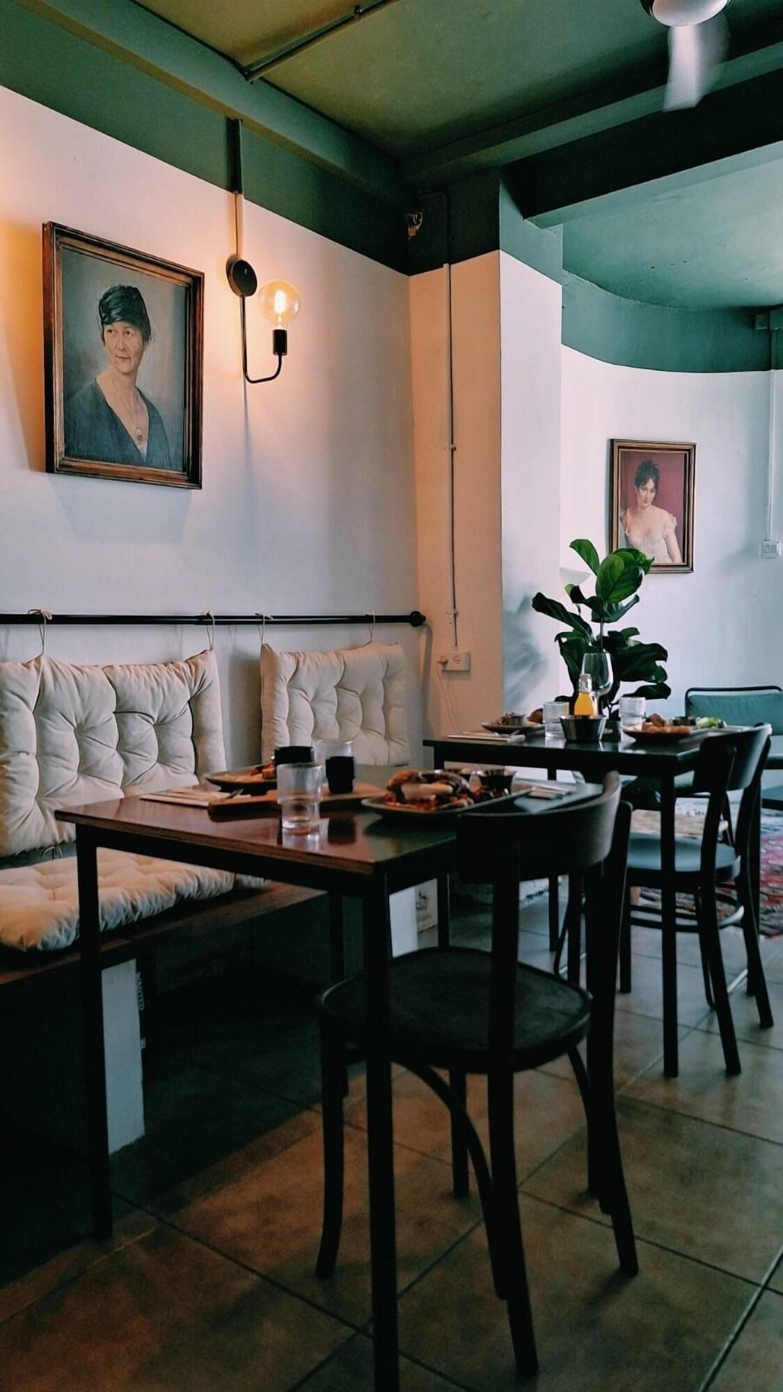 Eden Hotel