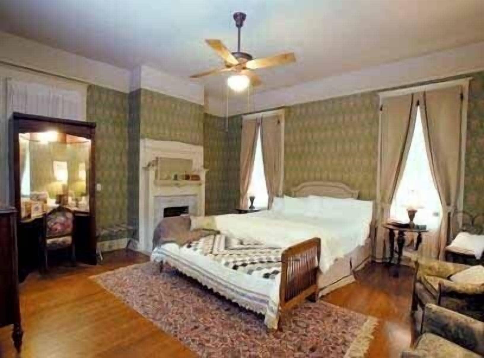 The Fairfield Place photo 8