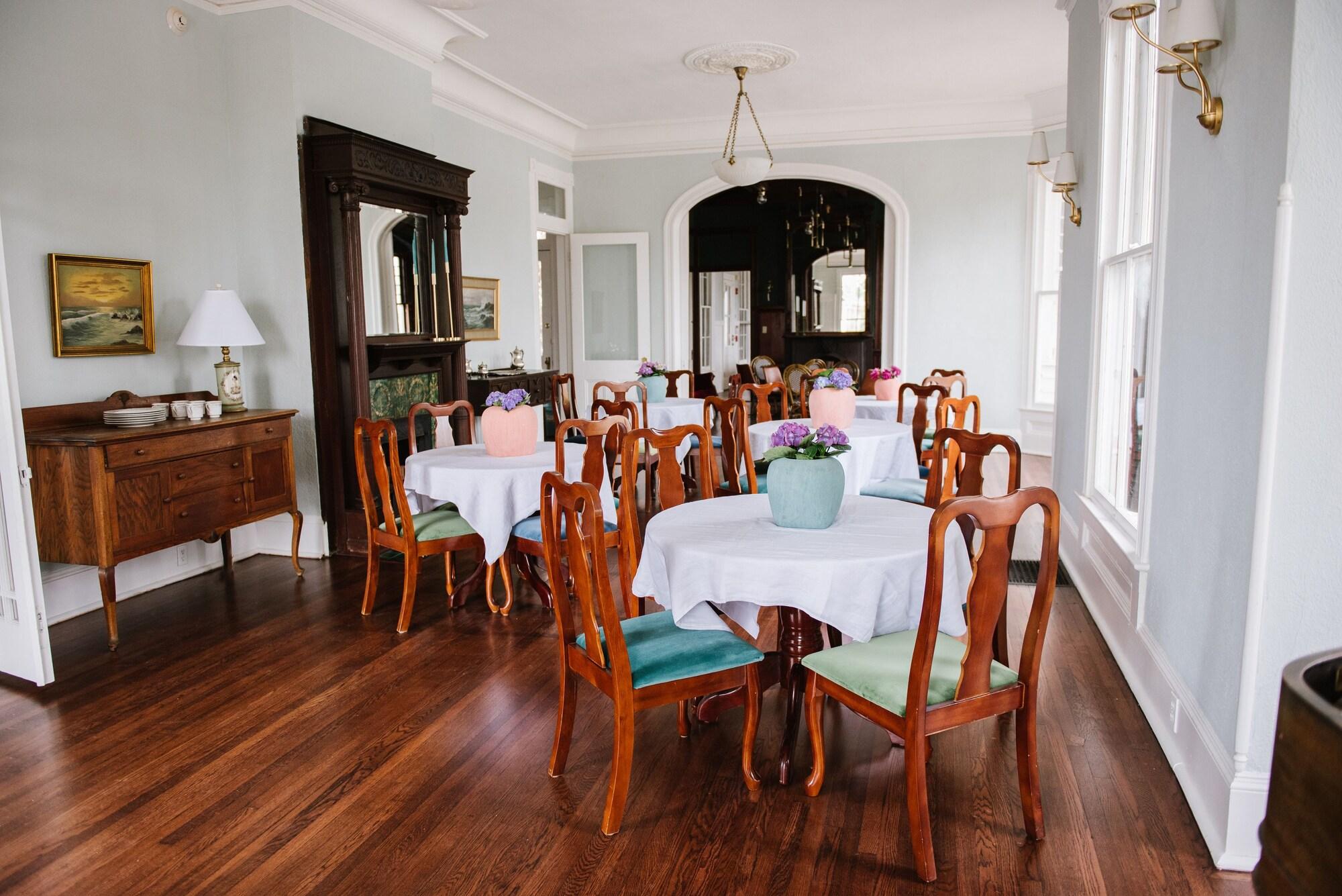 Carr Mansion