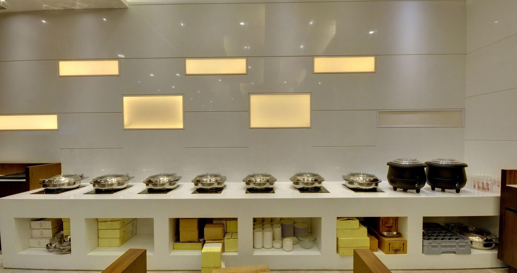 Platinum Hotel