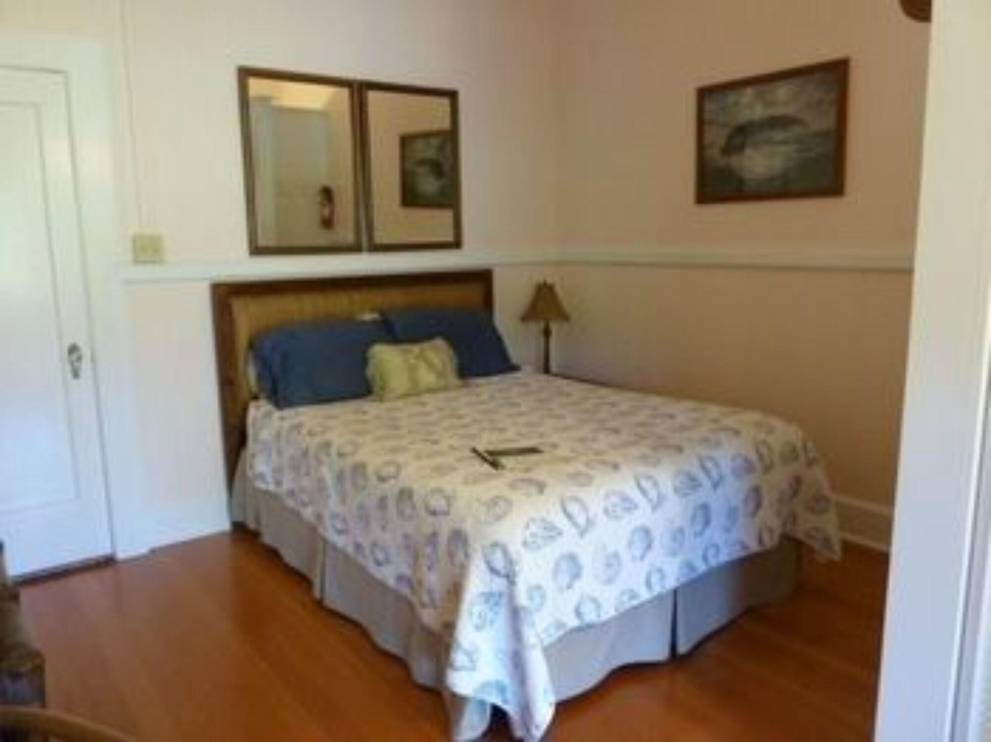 Old Hawaiian Bed & Breakfast by null