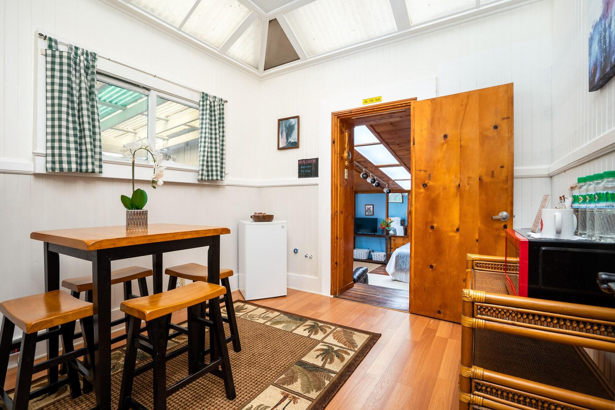 Aloha Junction Bed and Breakfast by null