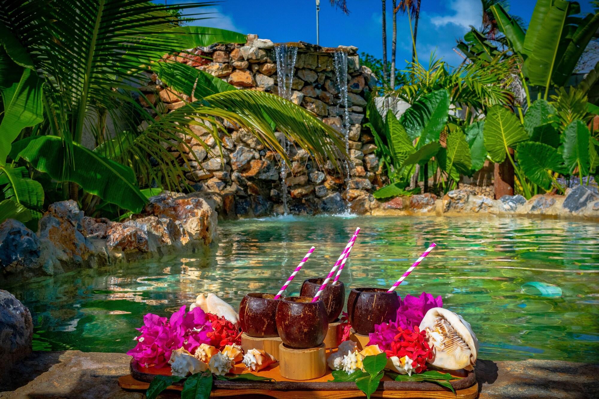 CHALET TROPICAL Hotel & Restaurant-Pizzeria by null