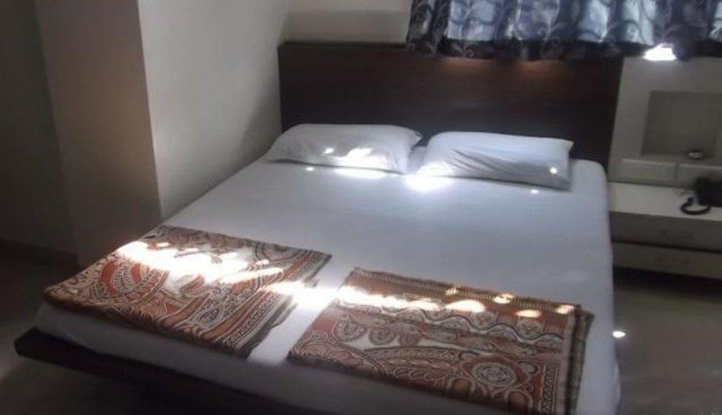 Hotel Rajshree Lodging