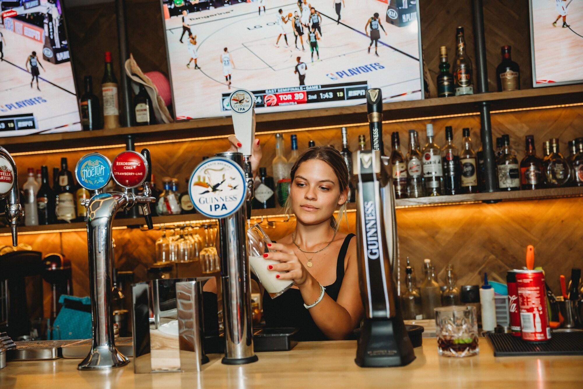 Athens Backpackers by null