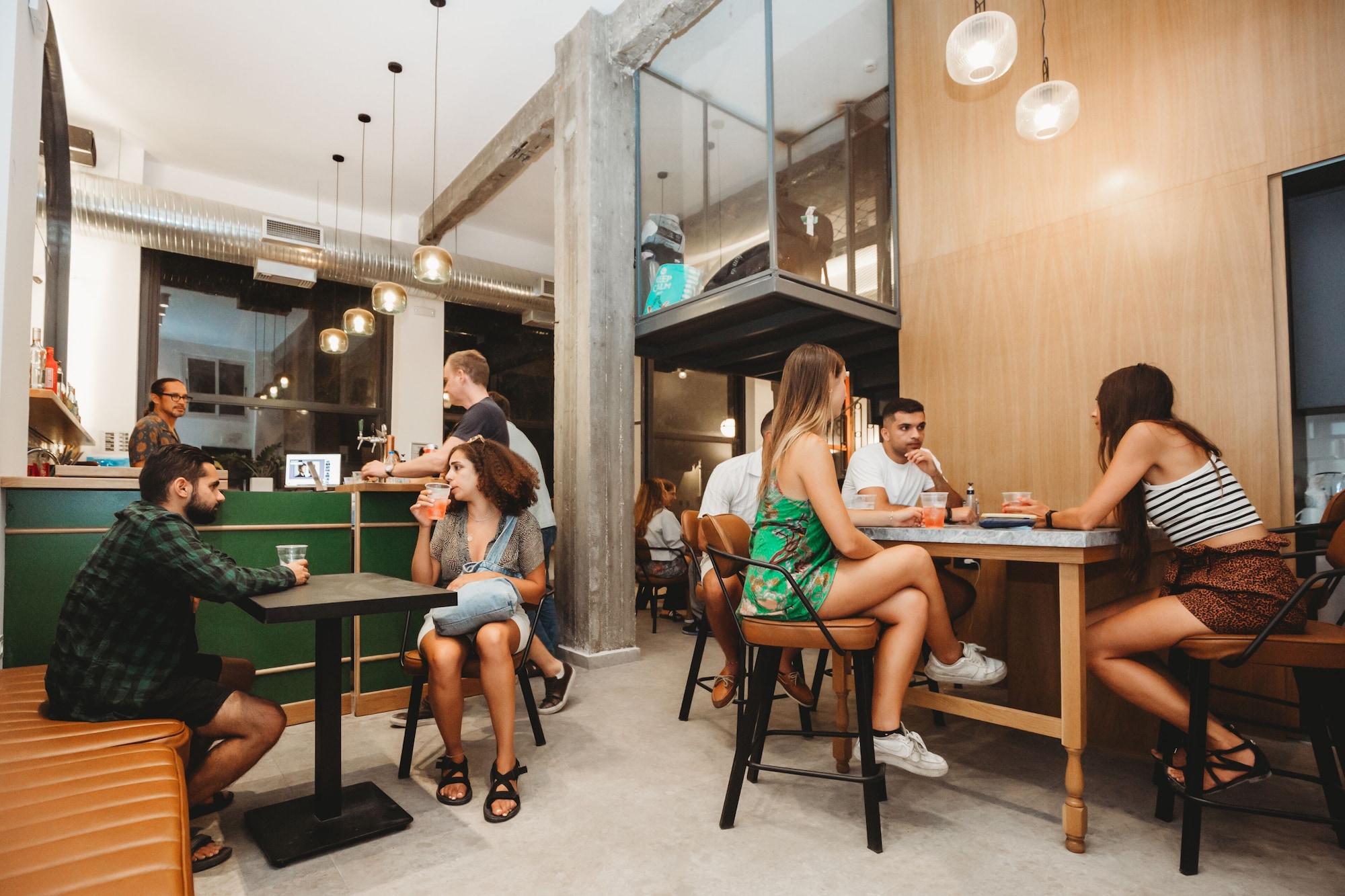 Athens Backpackers by null