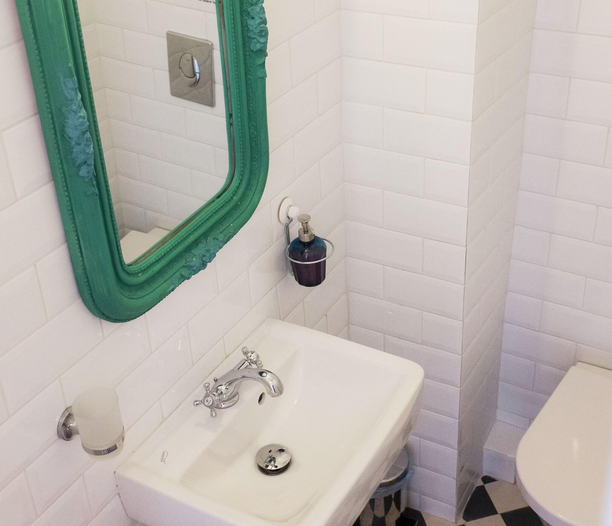 City Circus Athens Hostel by null