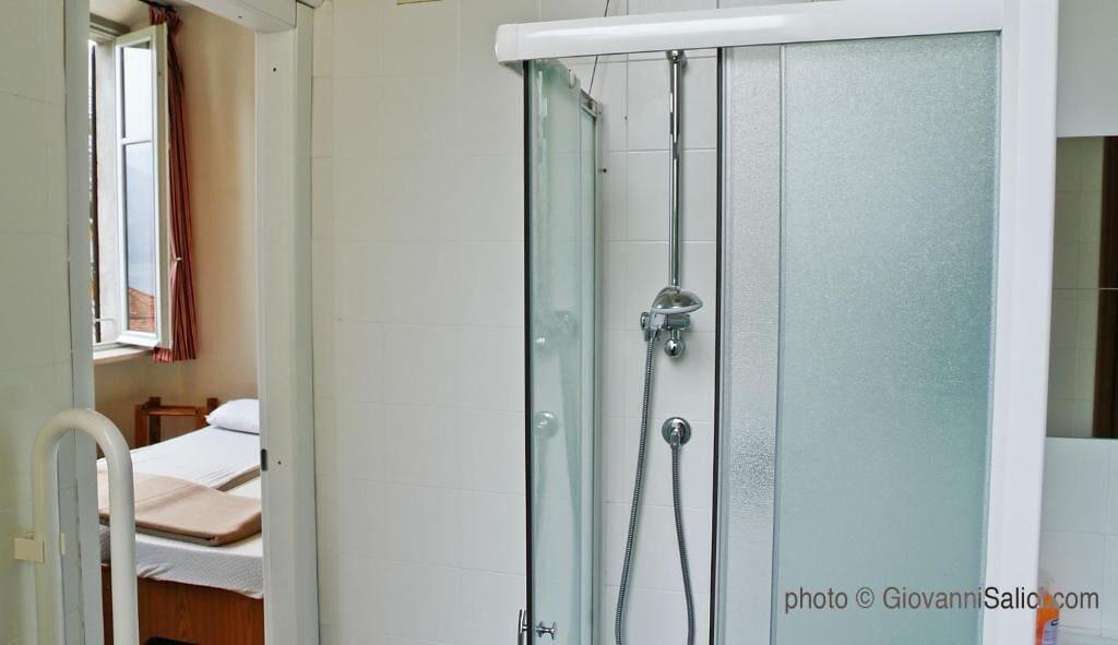 Lake Como Peace Lodge - Hostel