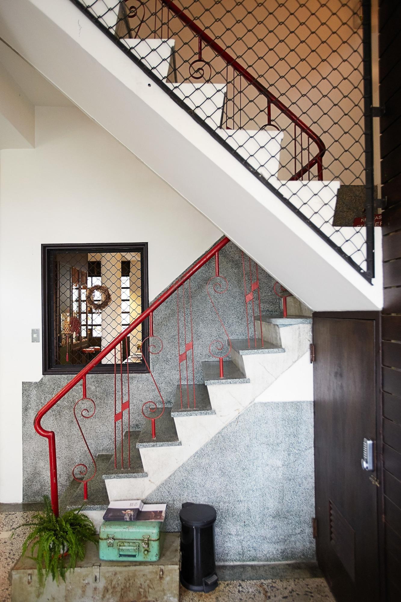 築跡民宿 by null