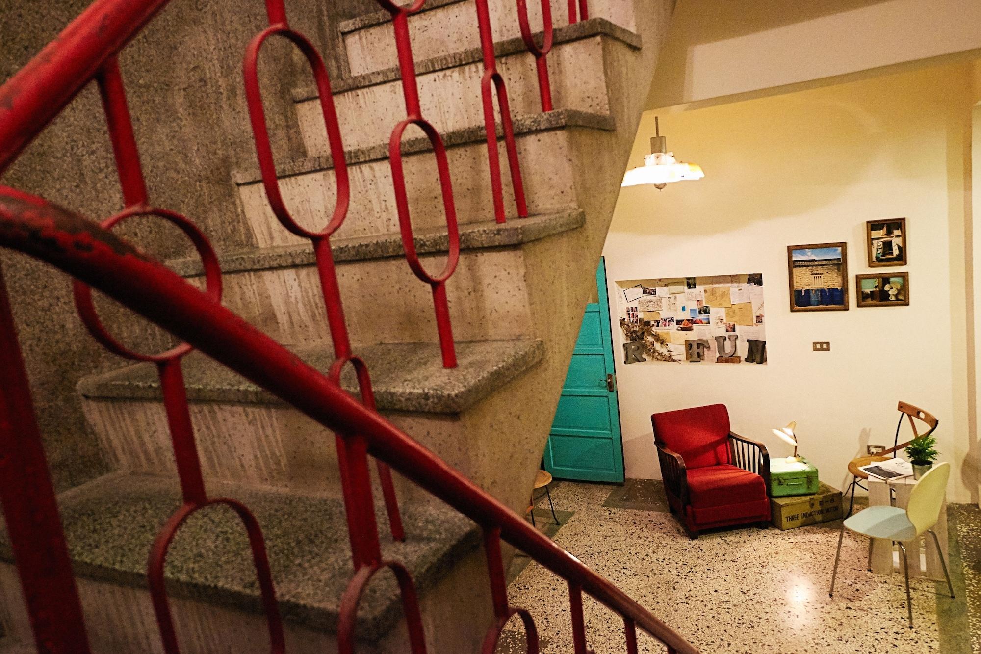 築跡民宿 by null