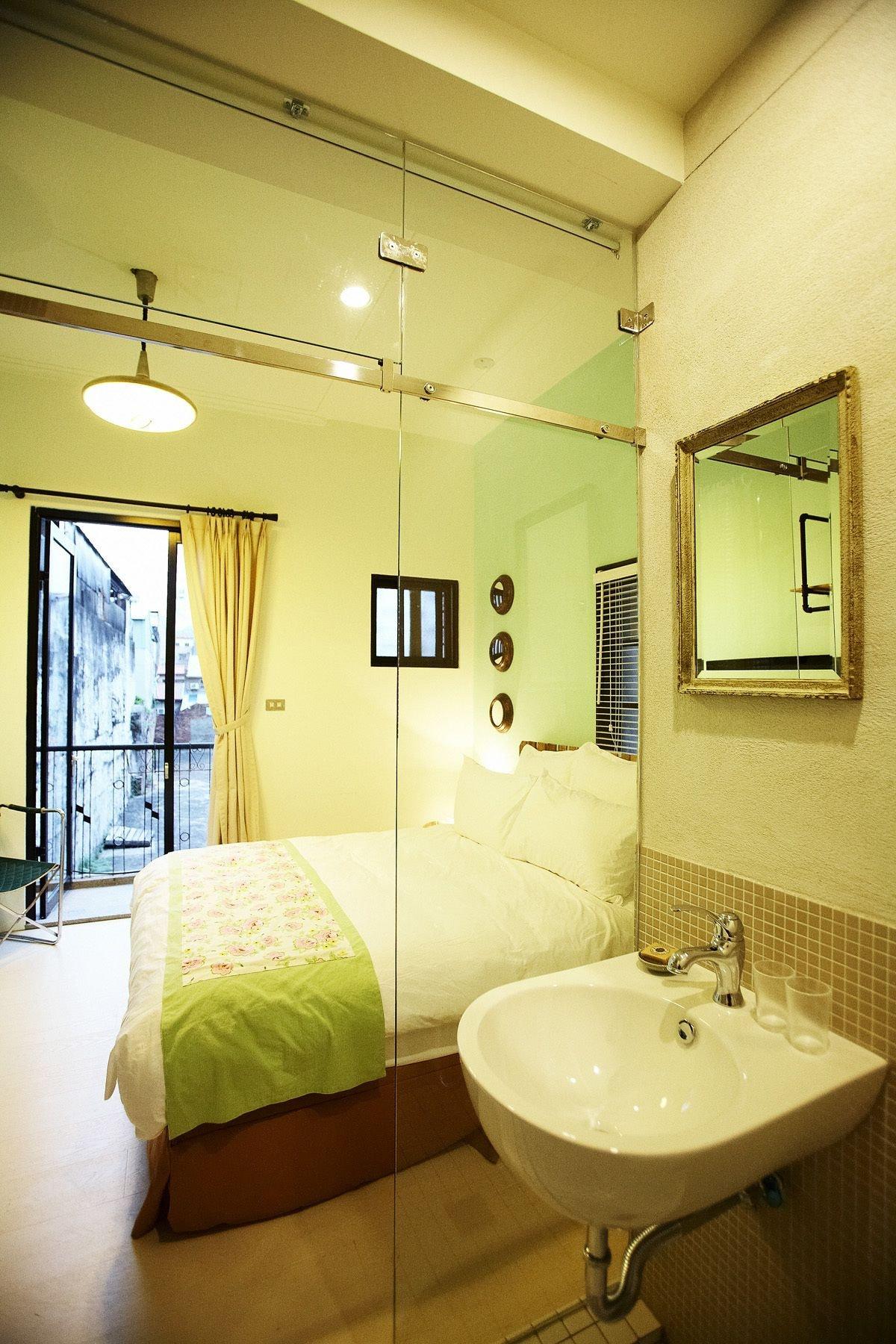 築跡民宿 by null