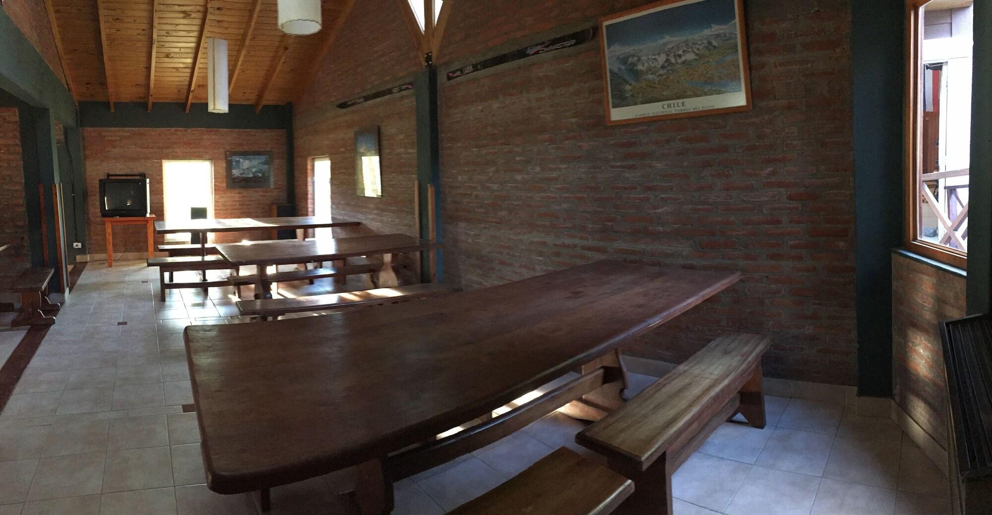 Hostel Del Glaciar Pioneros