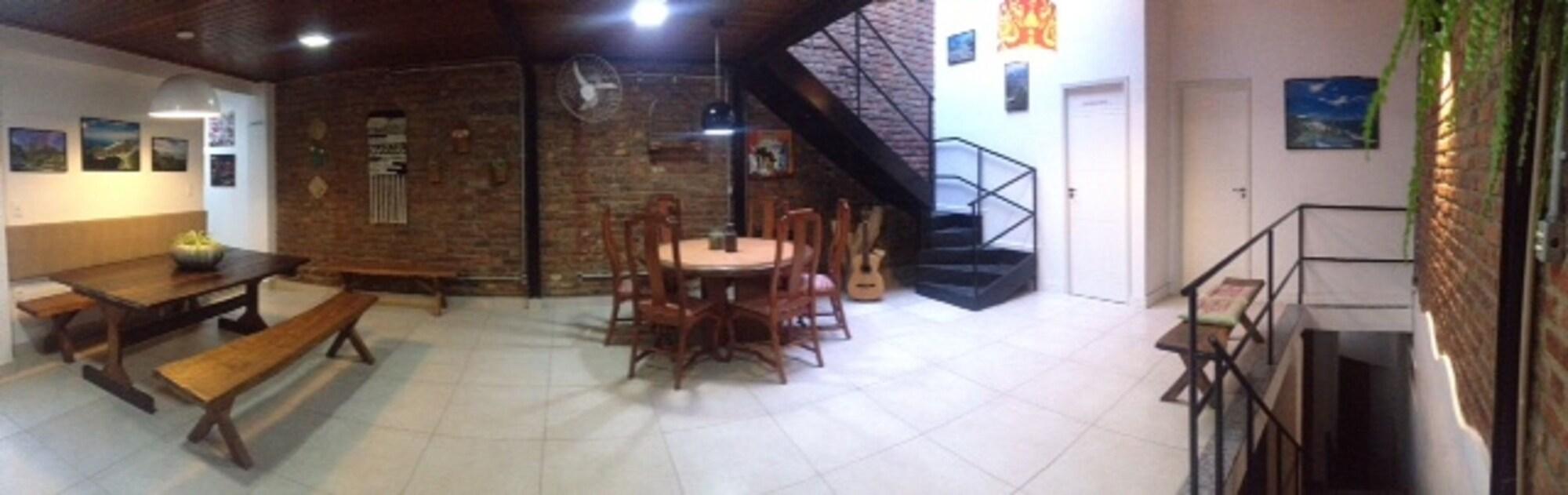 Hostel Lapa 166