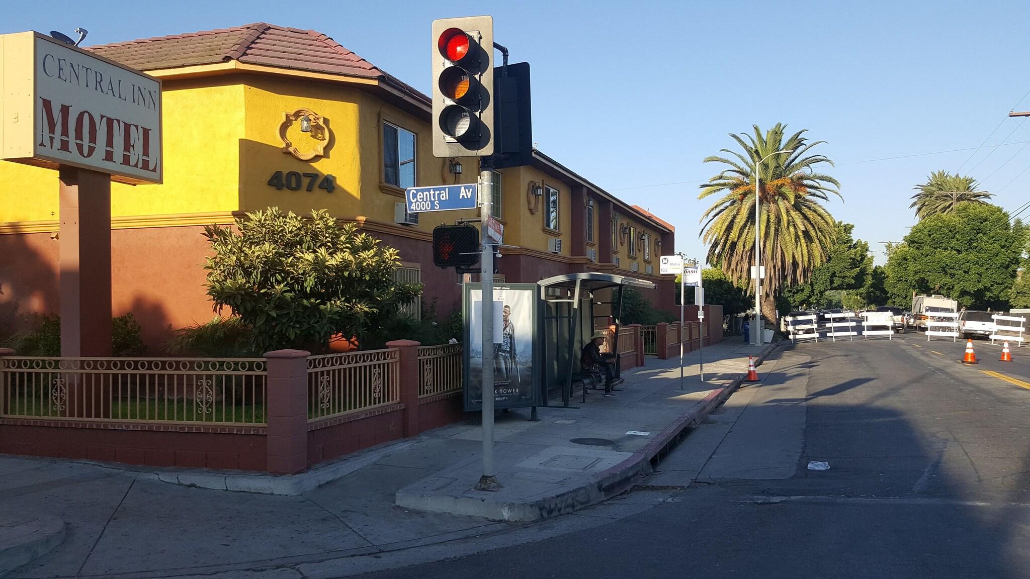 Central Inn Motel On 41 Street