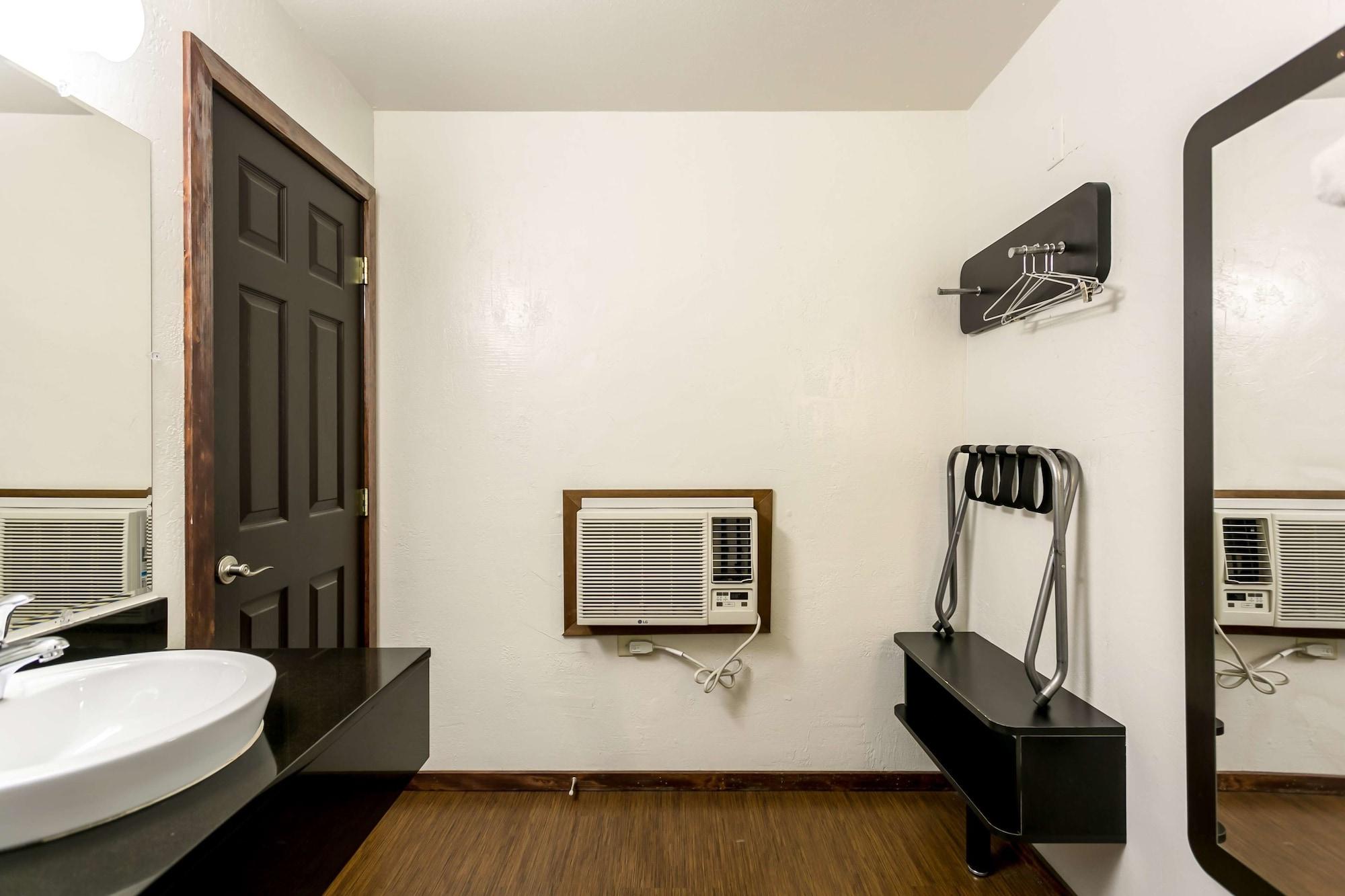 Motel 6 Missoula, MT - University