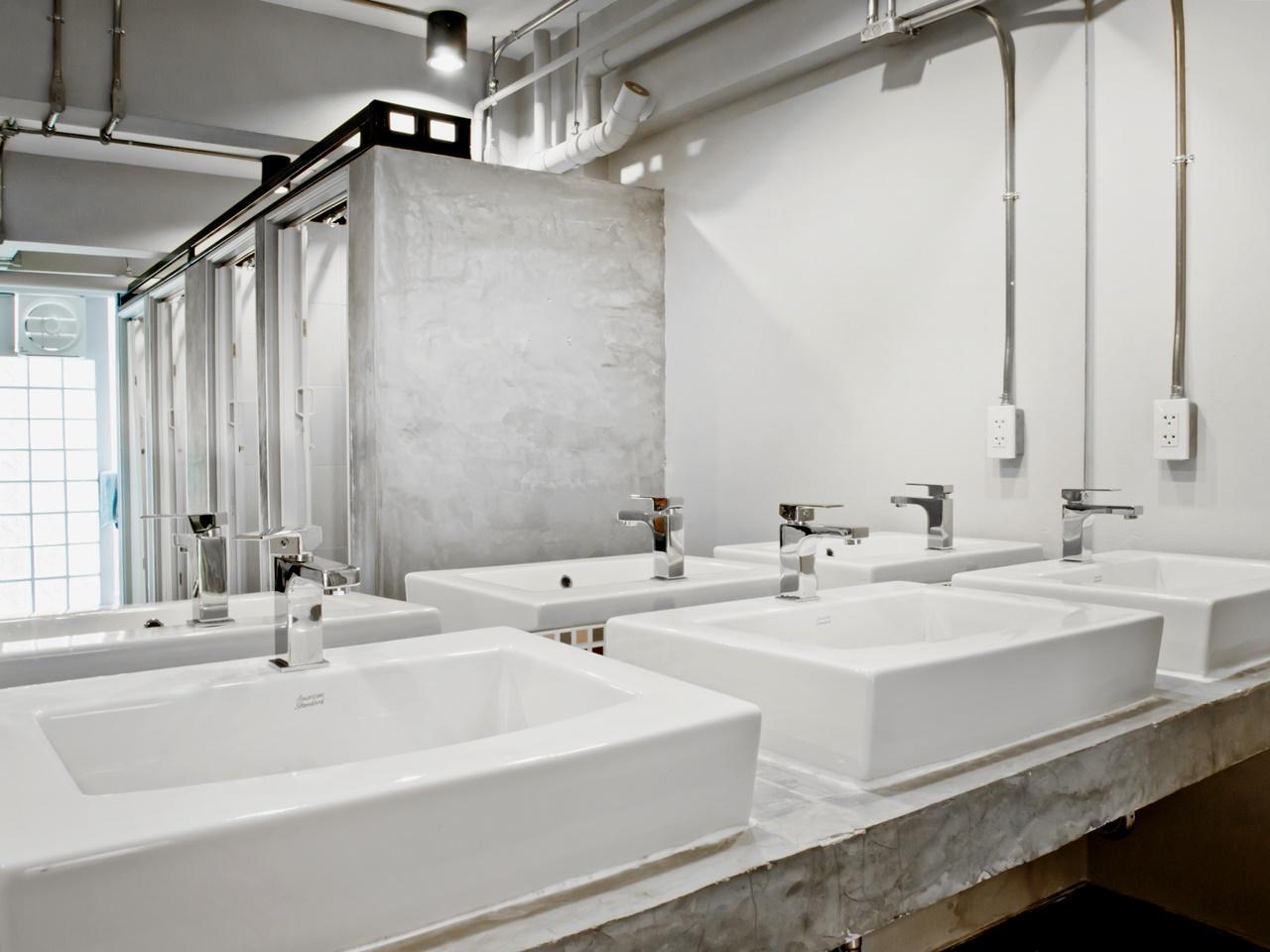 Loyy Hotel - Hostel