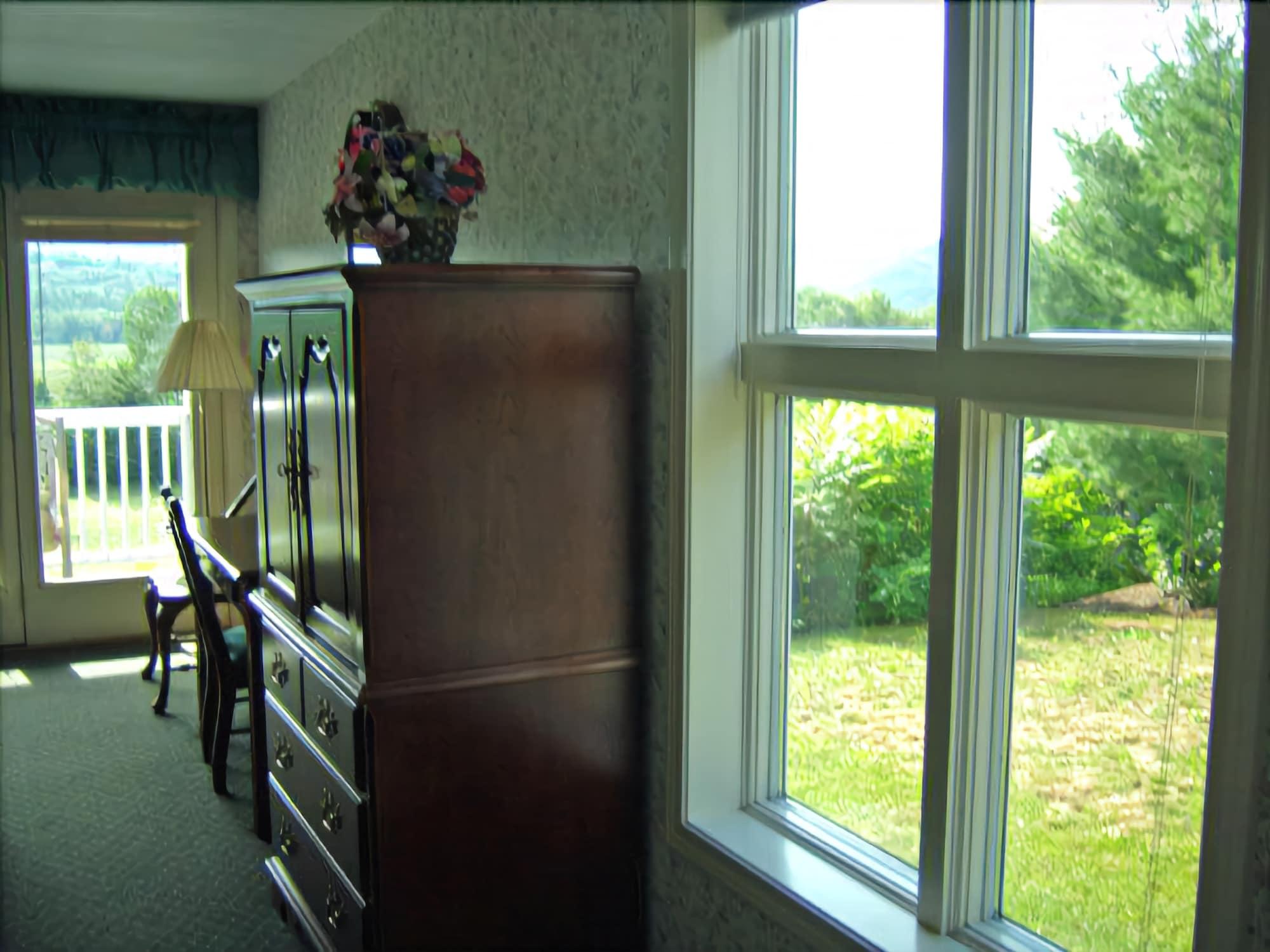 North Conway Mountain Inn by null