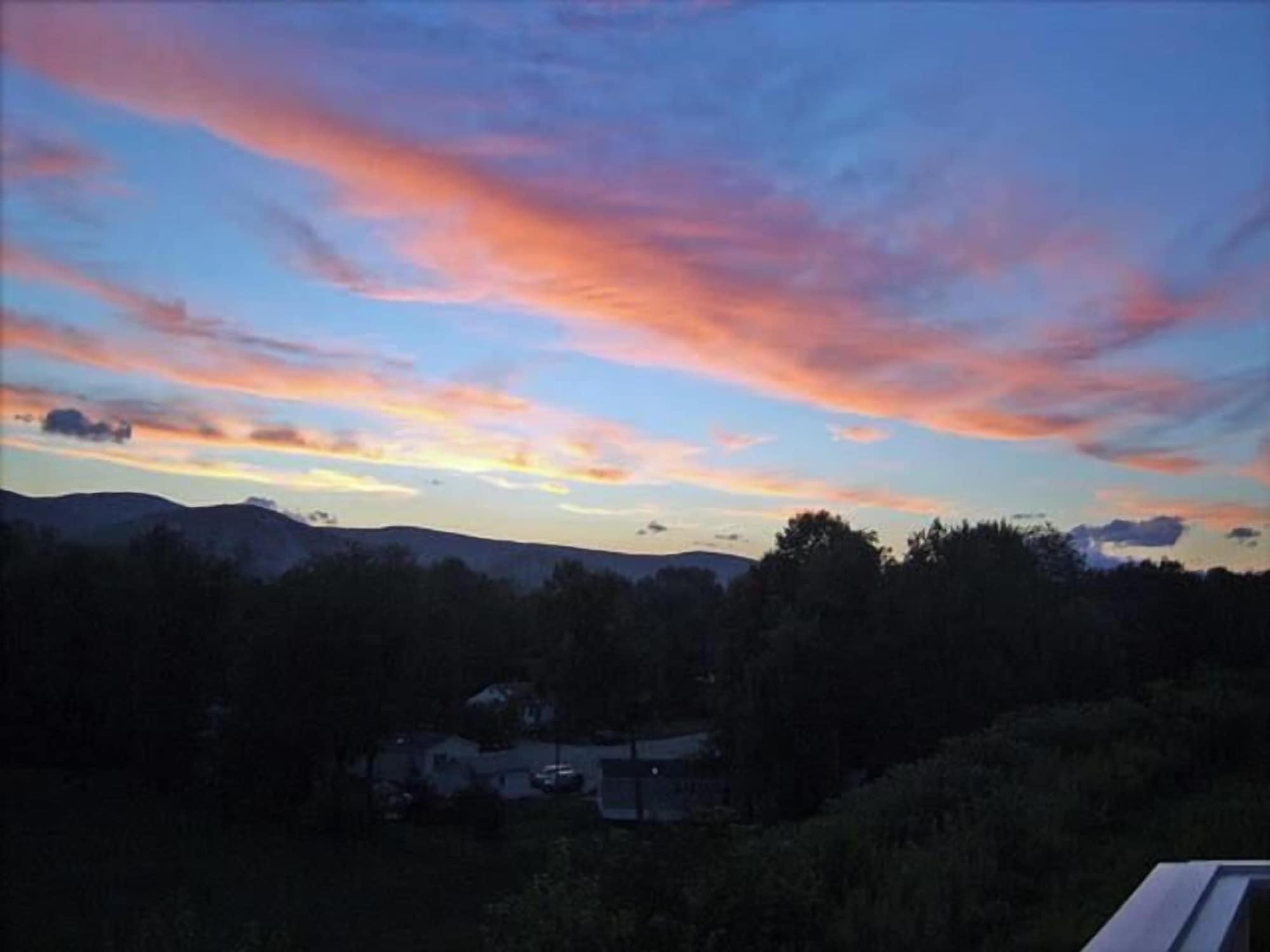 North Conway Mountain Inn by null