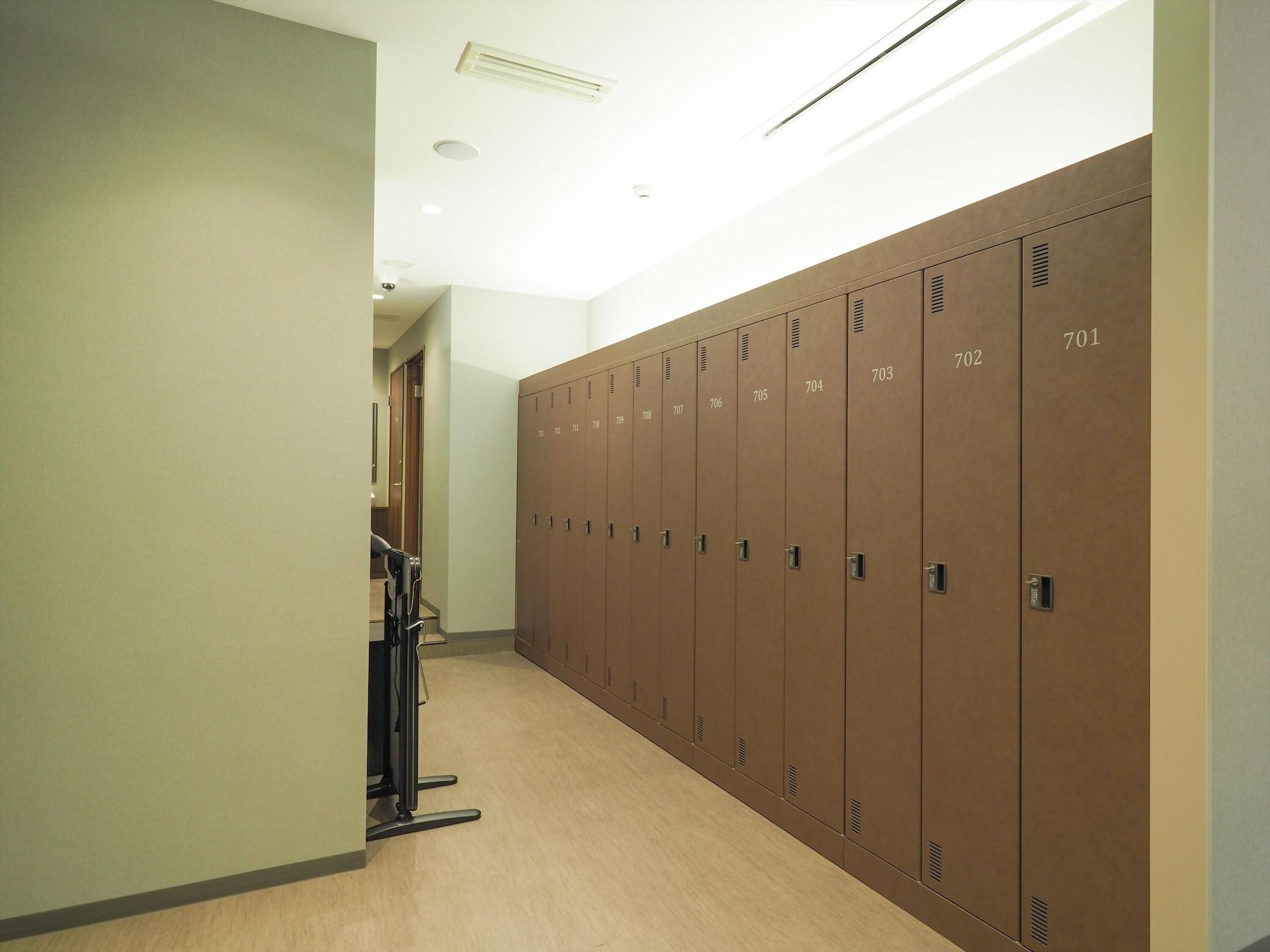 Leo Yu Capsule Hotel Funabashi