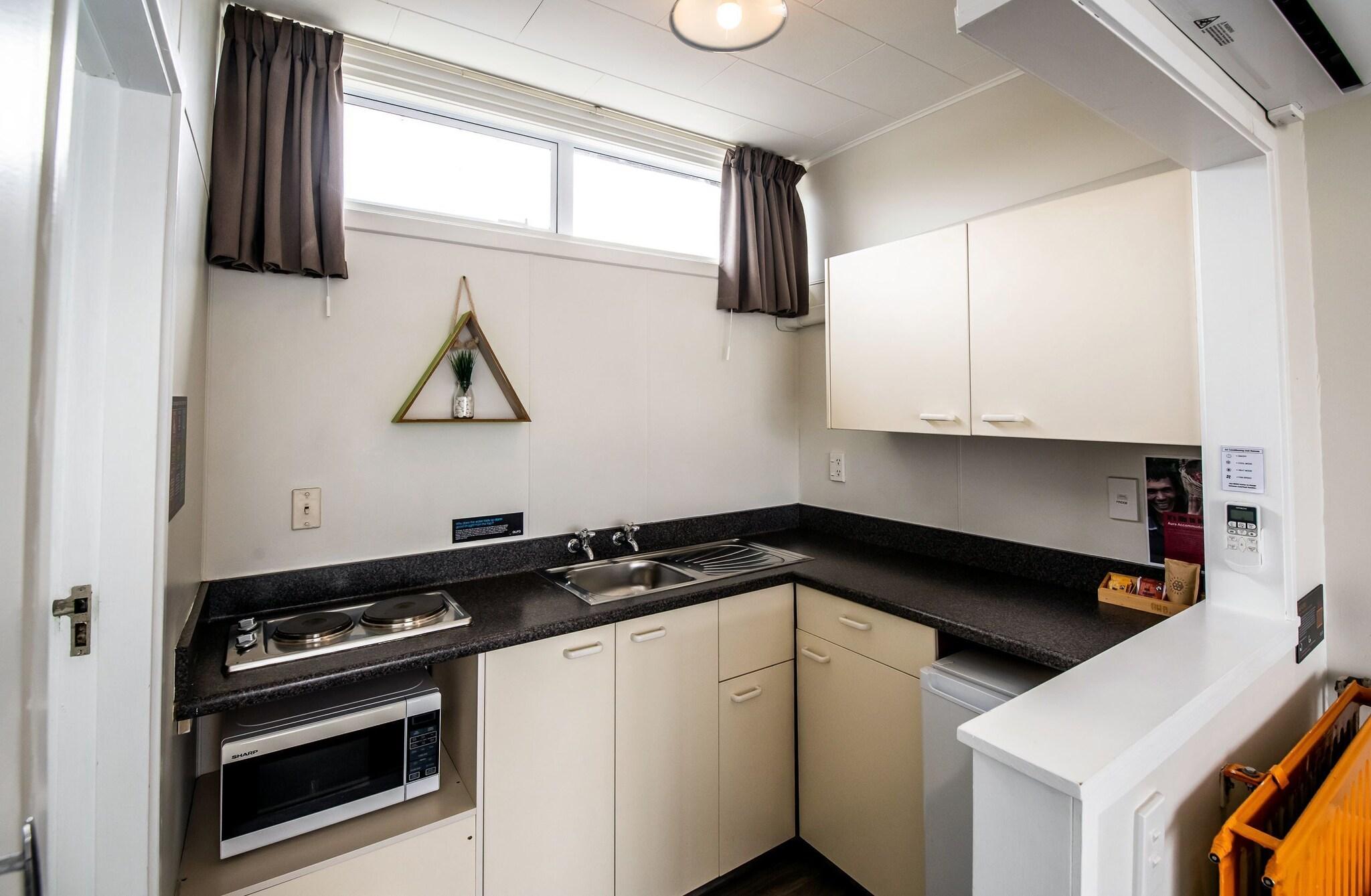 Aura Accommodation by null