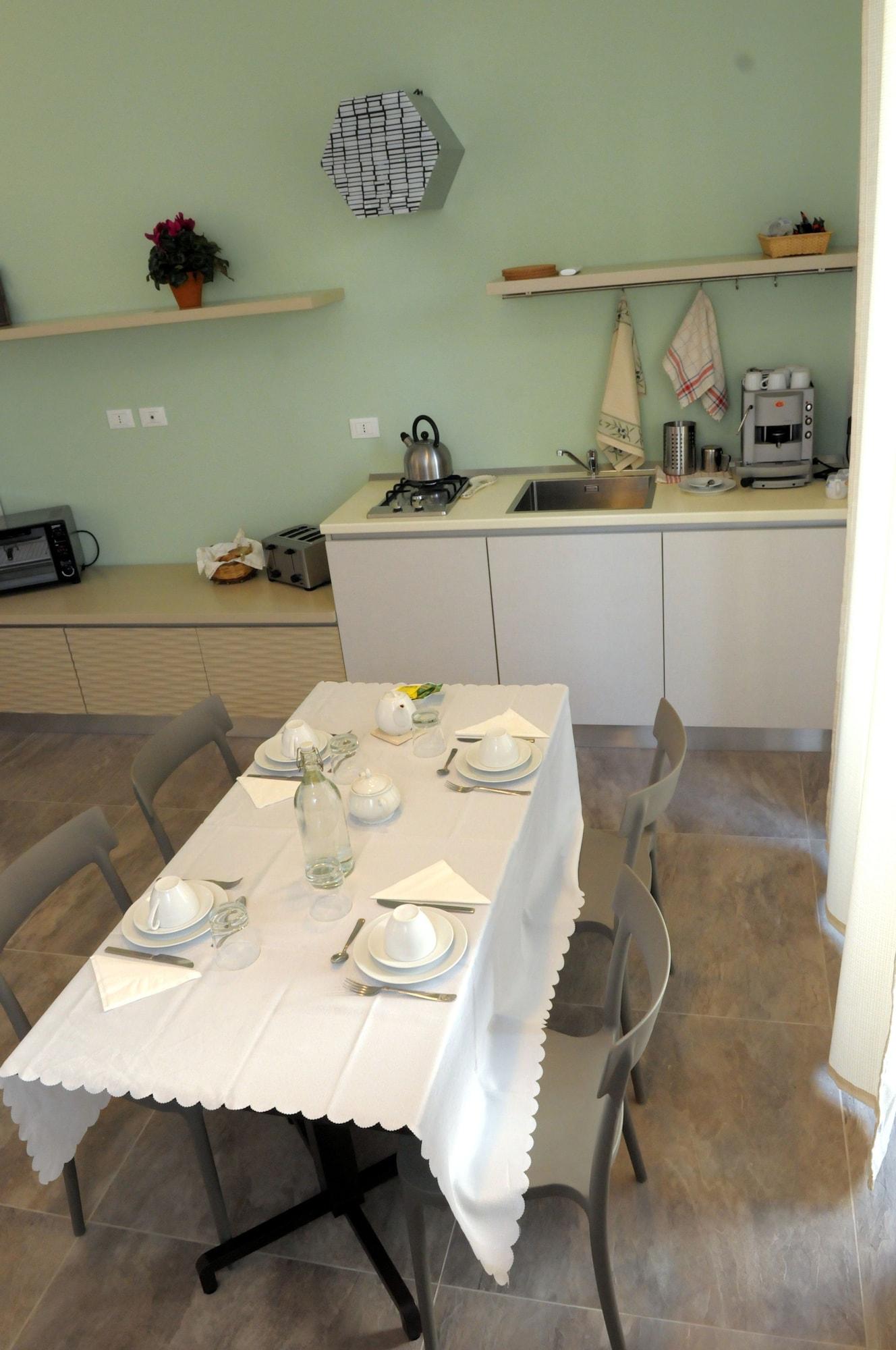 Della Torre Rooms