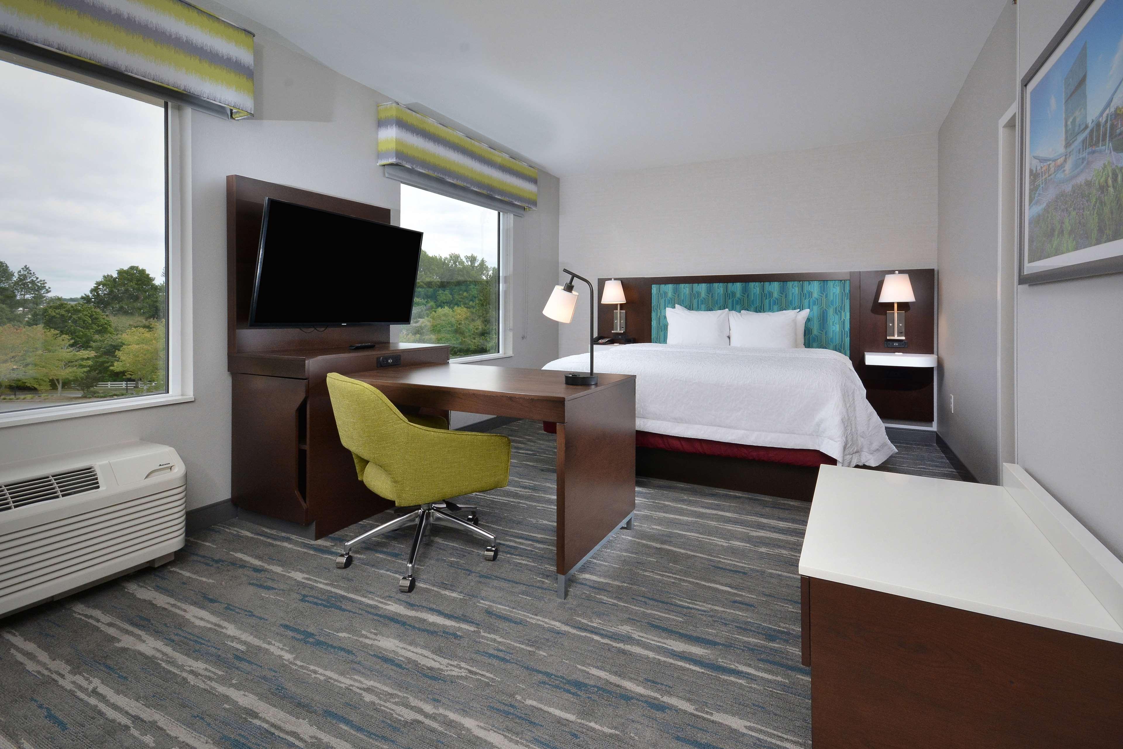 Hampton Inn & Suites Charlotte North I 485