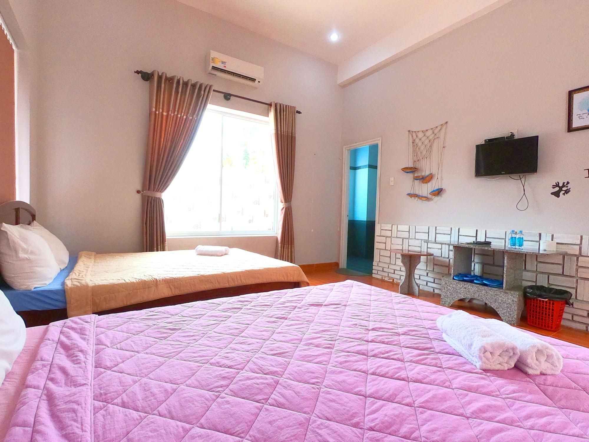 Goc Bien Homestay
