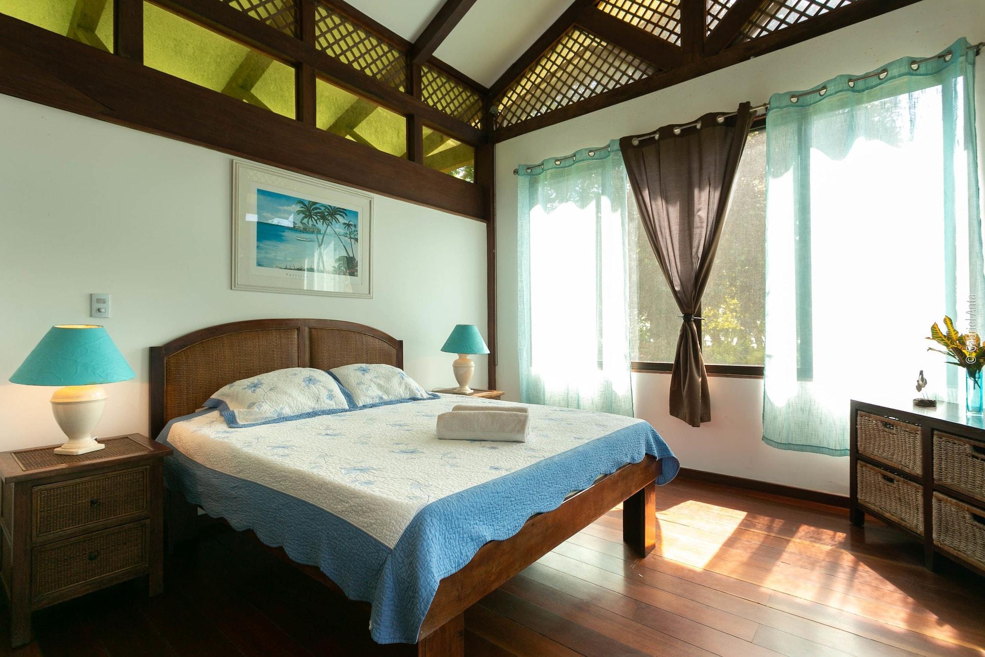 Kenaki Lodge by null