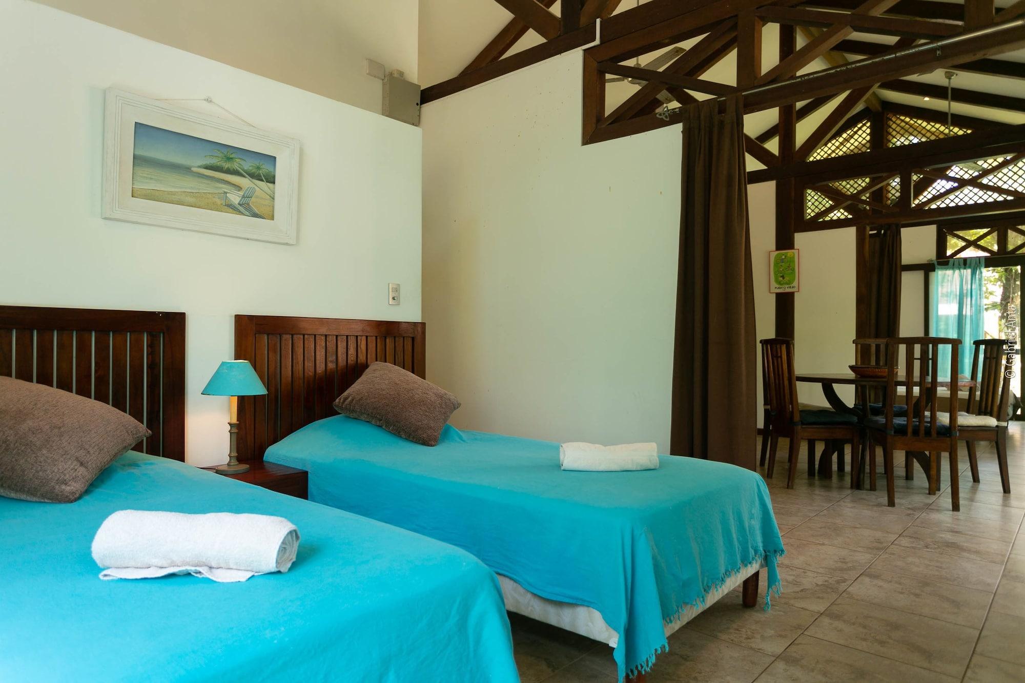 Kenaki Lodge by null