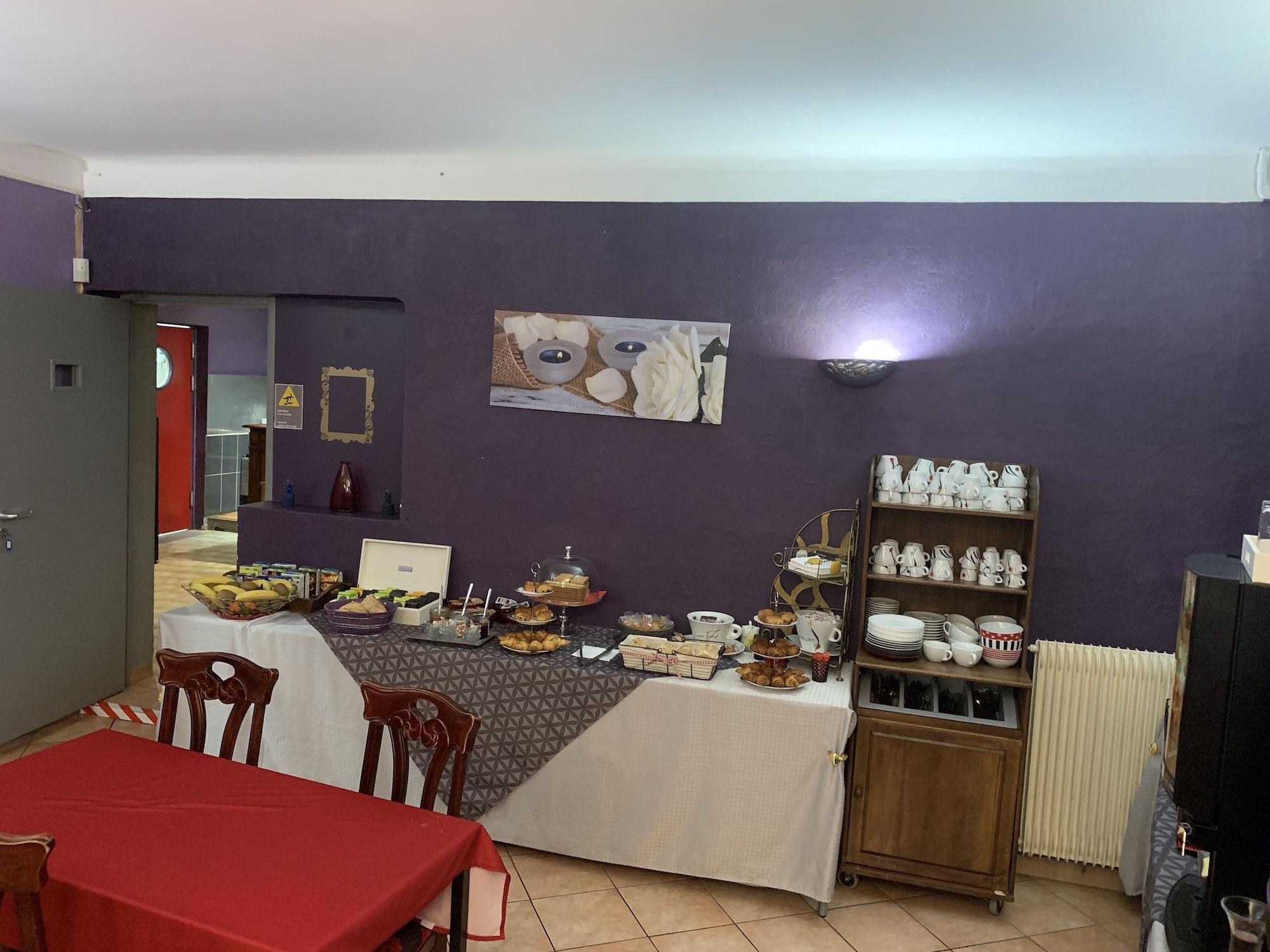 Logis Hotel la Bastide d'Entraigues