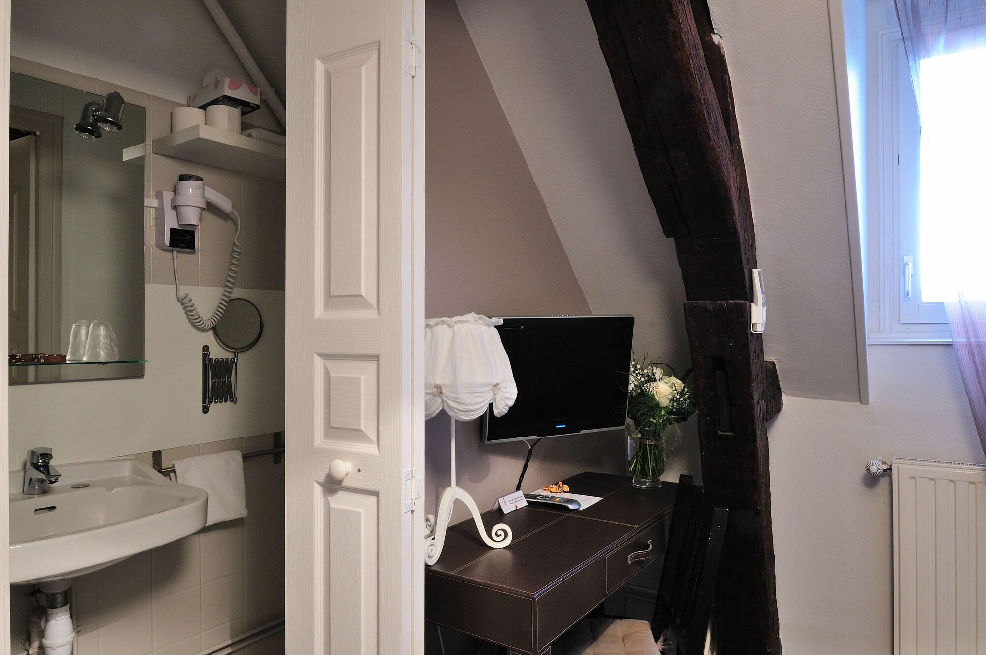 Hôtel du Palais Dijon by null