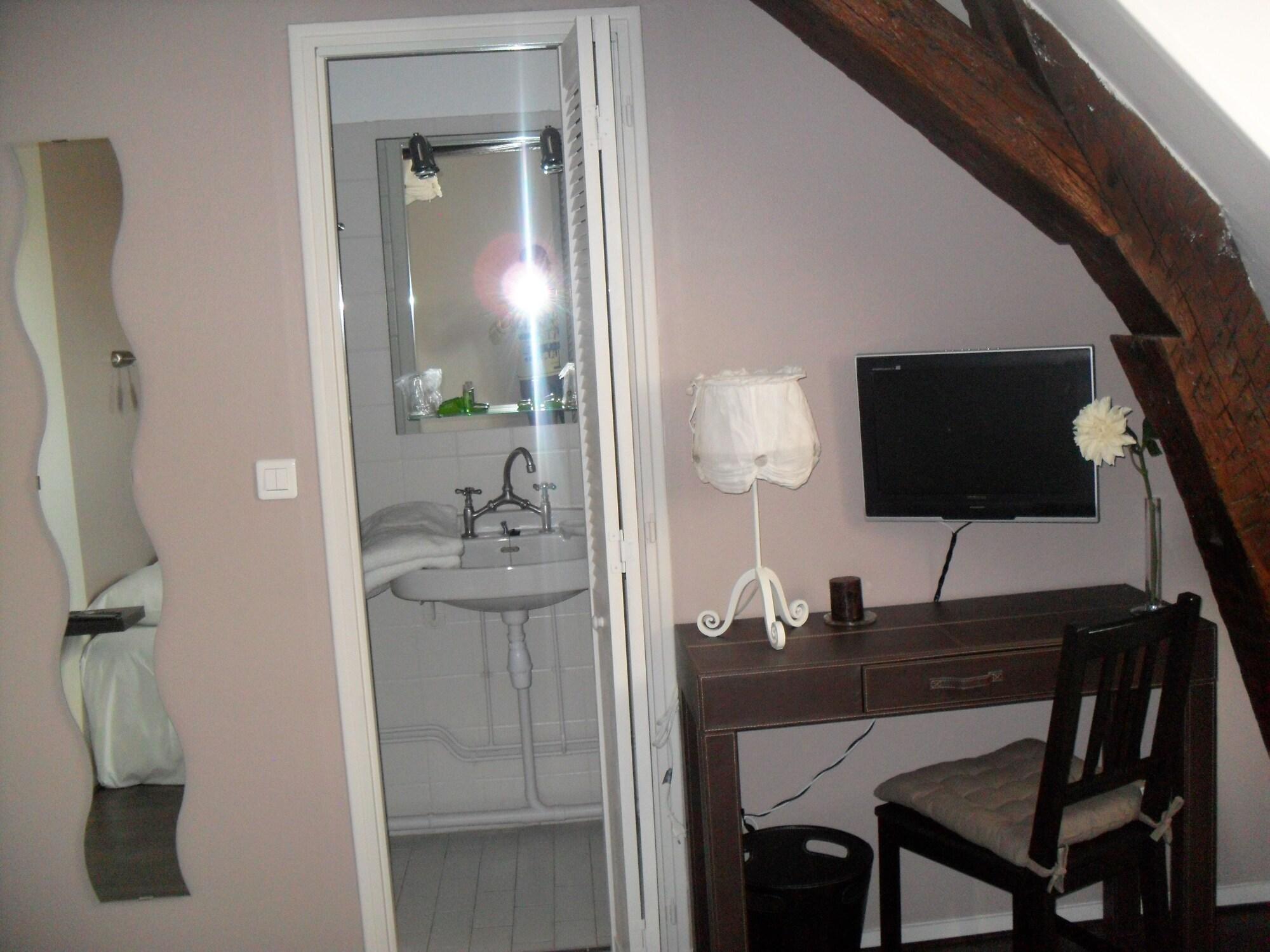 Hôtel du Palais Dijon by null