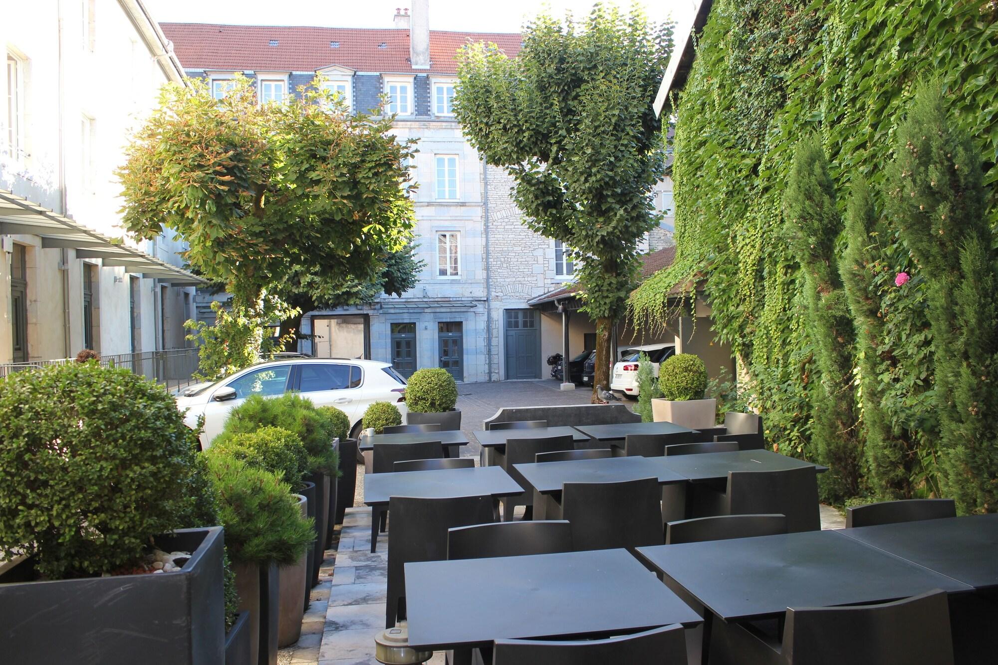 Hôtel de Paris by null