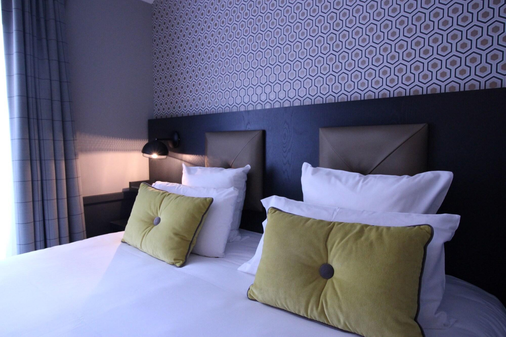 Splendid Hotel by null